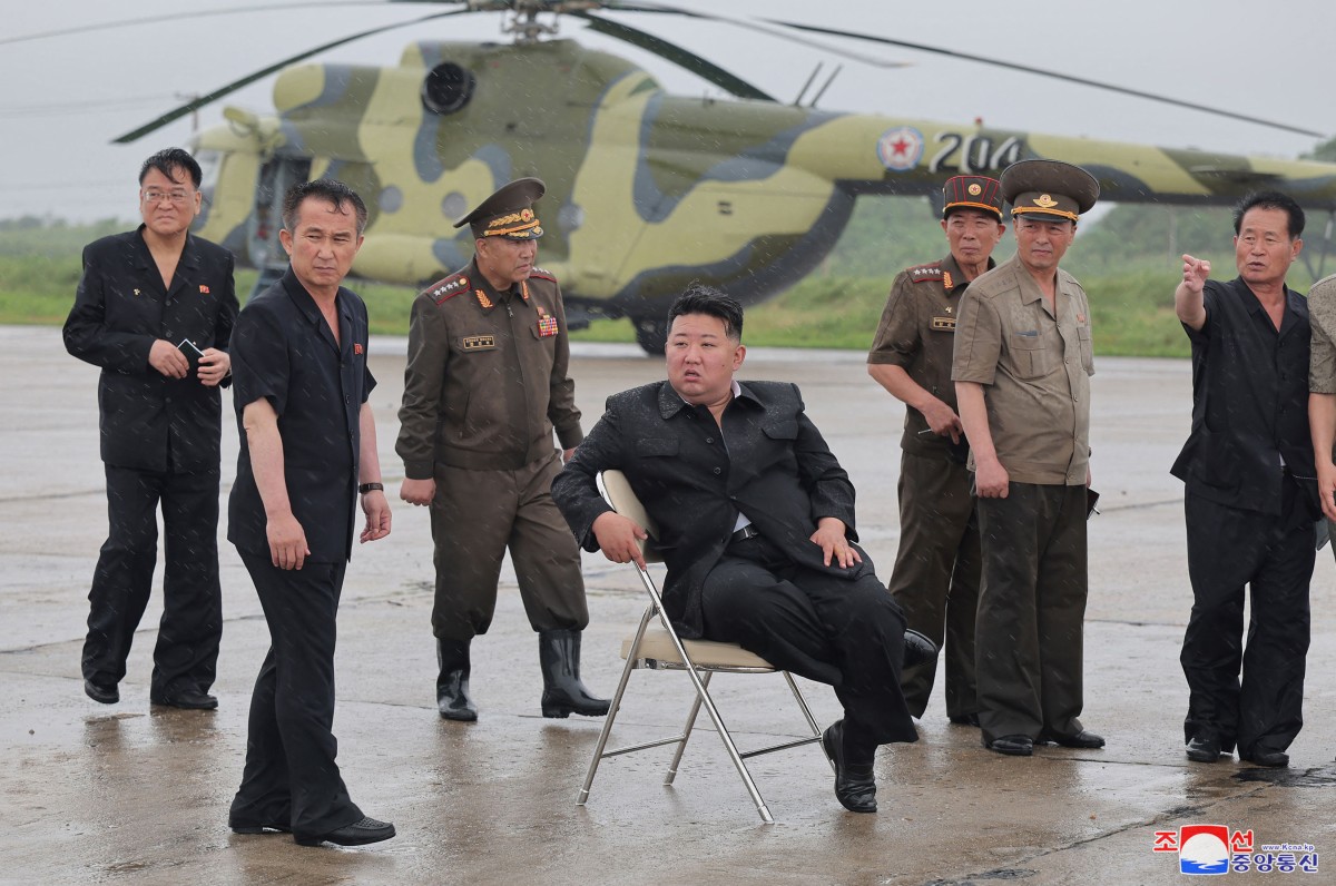 North Korea mobilises military helicopters for flood rescue