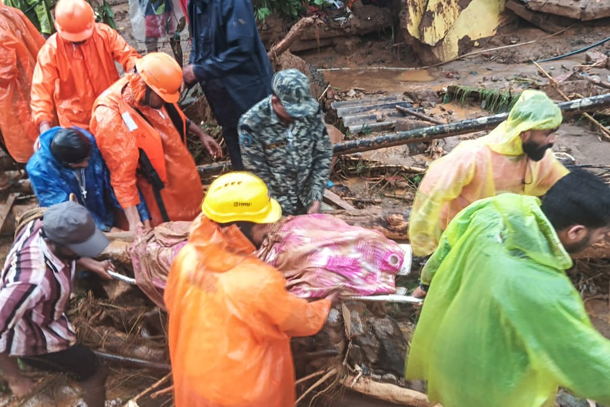 Landslides caused by heavy rains kill at least 36 people in southern India