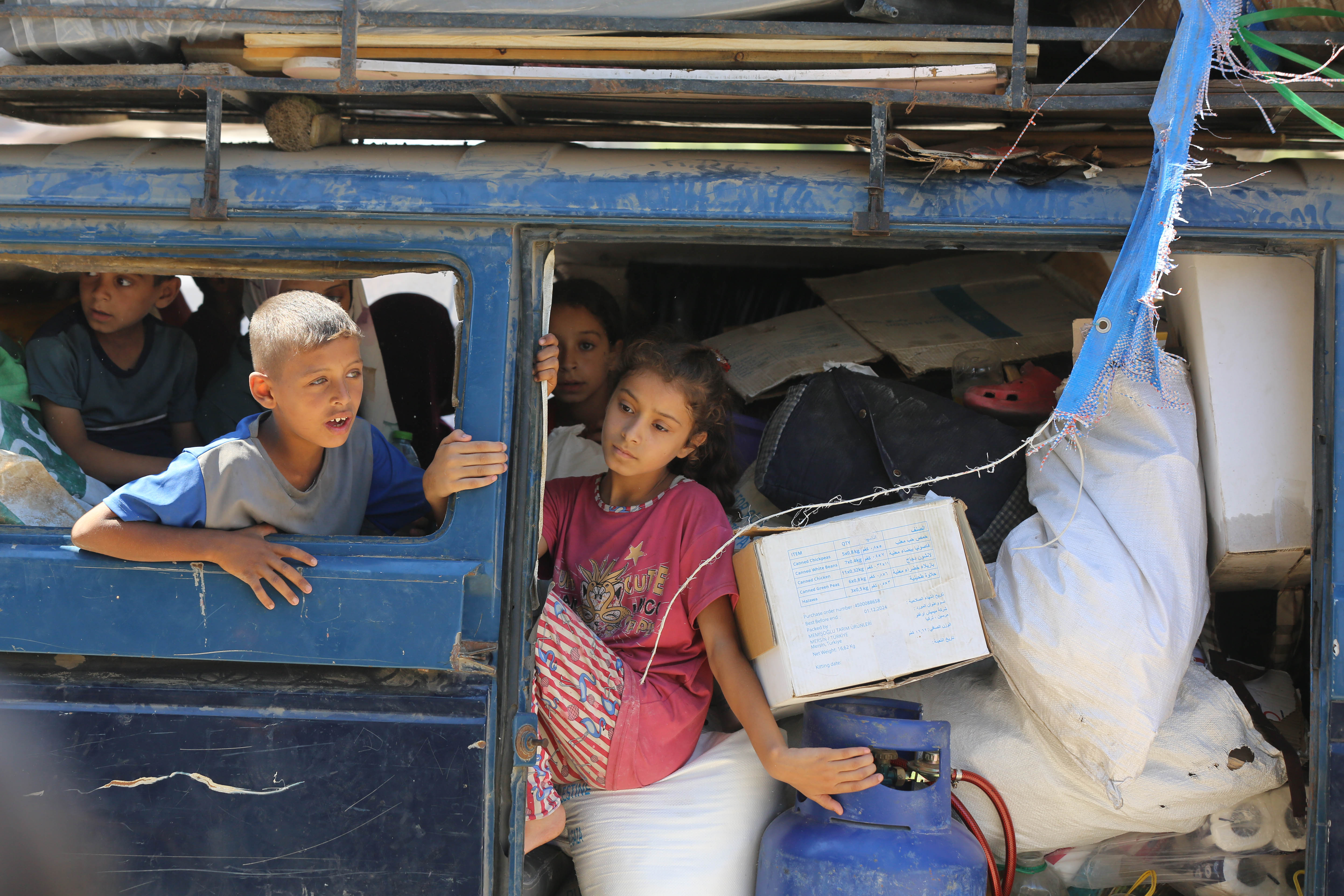 Thousands flee as Israel orders more evacuations in Deir al-Balah