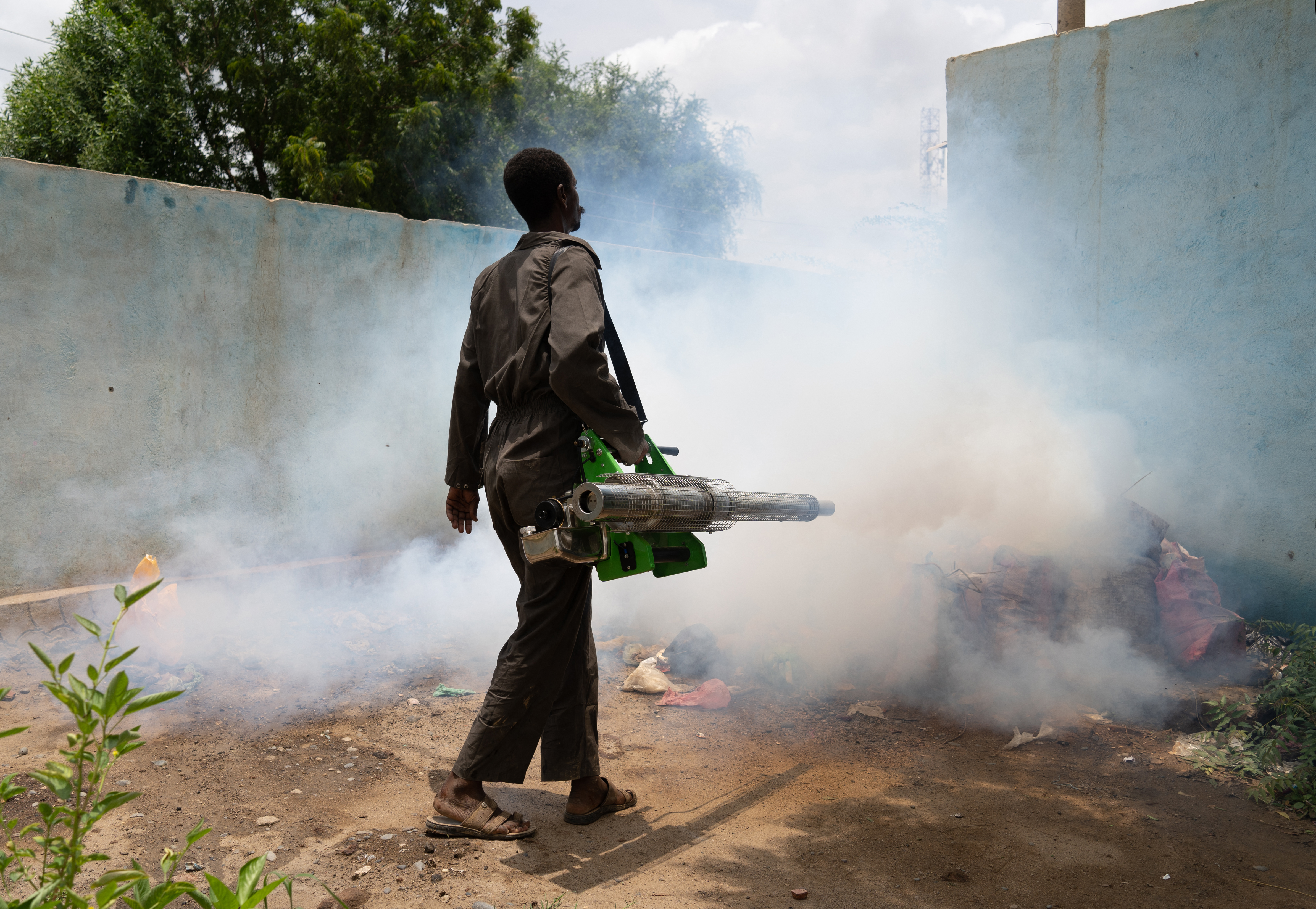 War-ravaged Sudan battles cholera epidemic