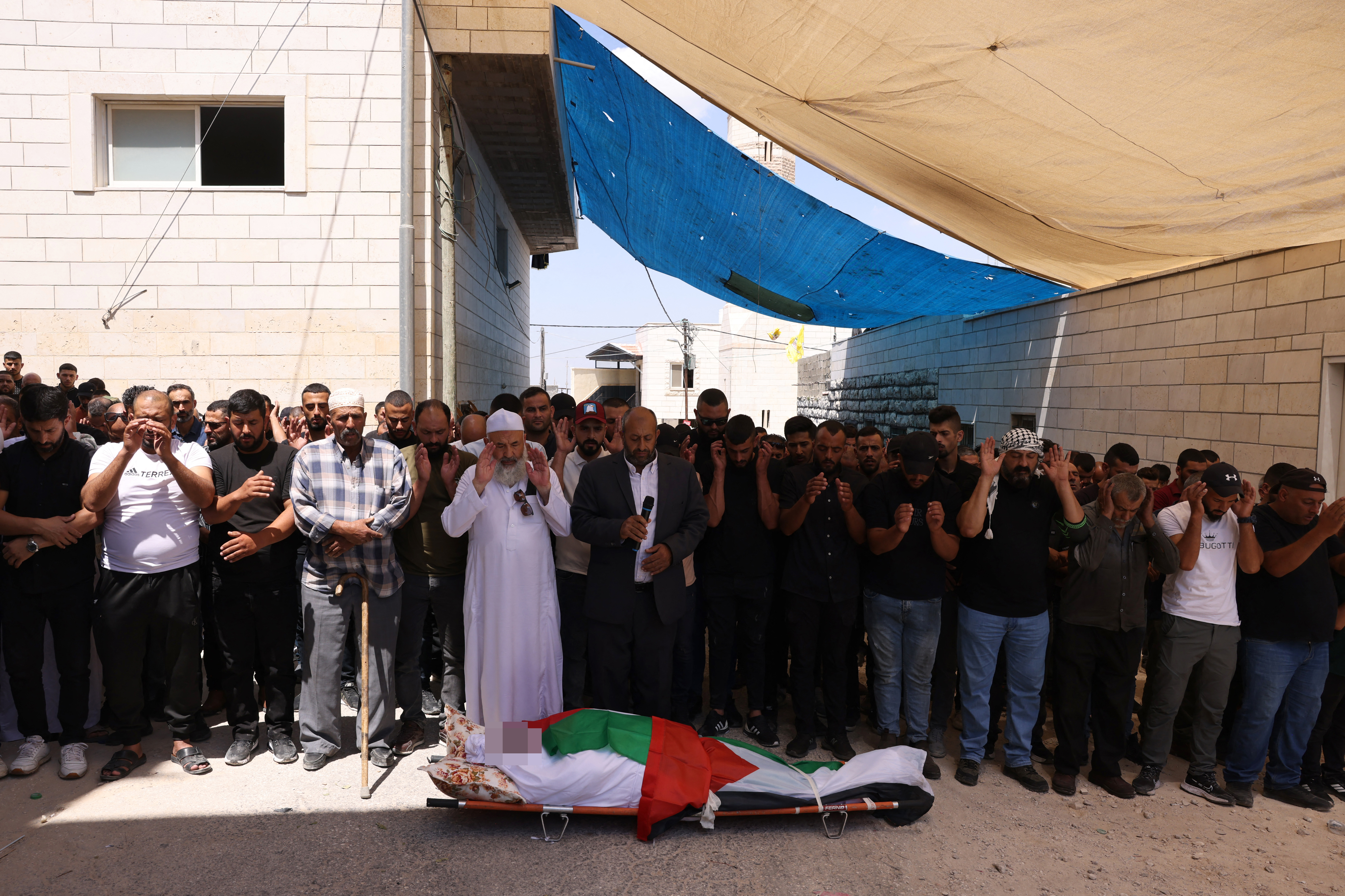 Ten Palestinians killed in Israeli operation in West Bank