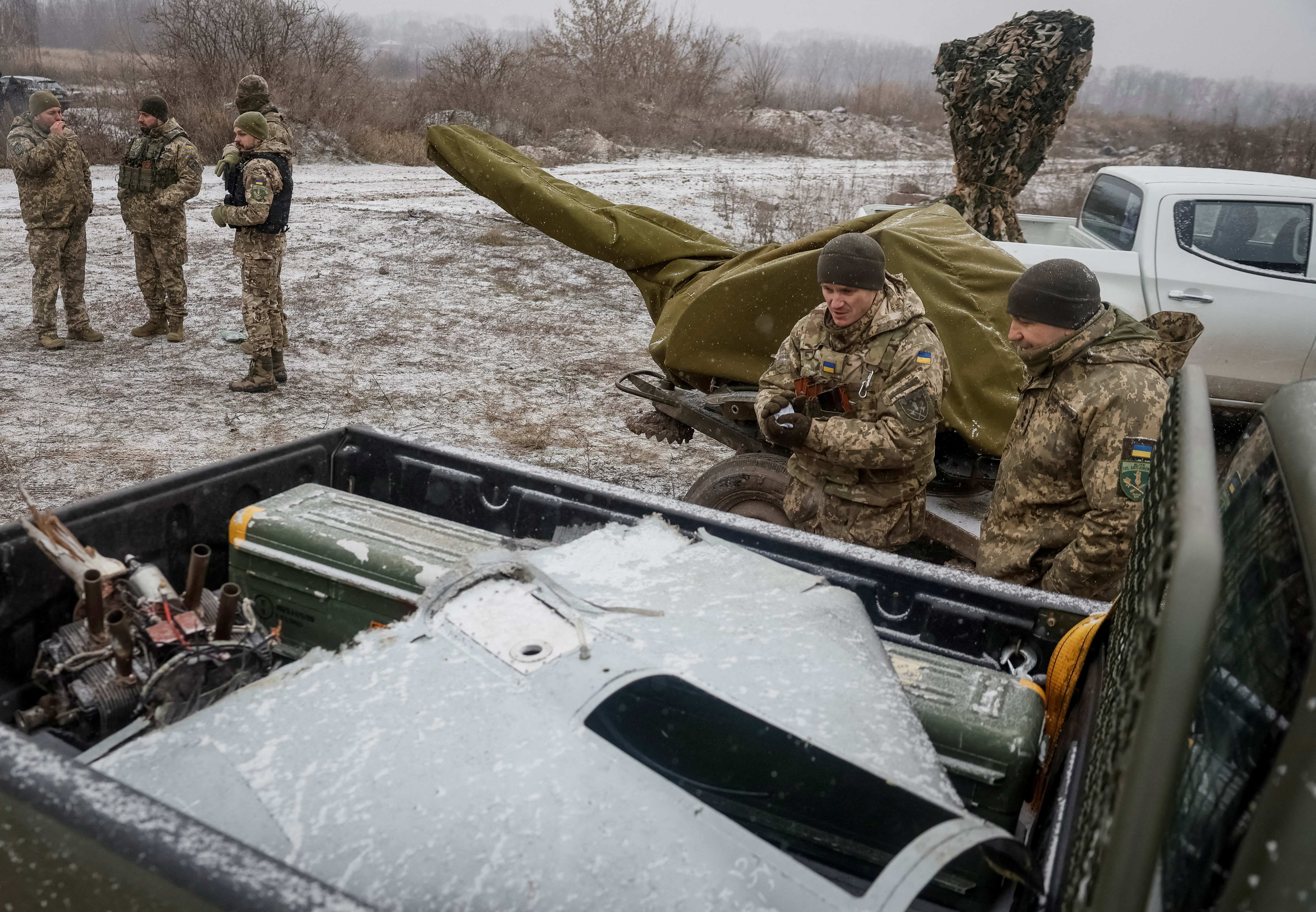 FILE PHOTO: Ukrainian servicemen from air defence units prepare for an award ceremony after repelling the second biggest Russian missile and drone attack in five days, amid Russia's attack on Ukraine, near Kyiv, Ukraine January 3, 2024. REUTERS/Gleb Garanich/File Photo