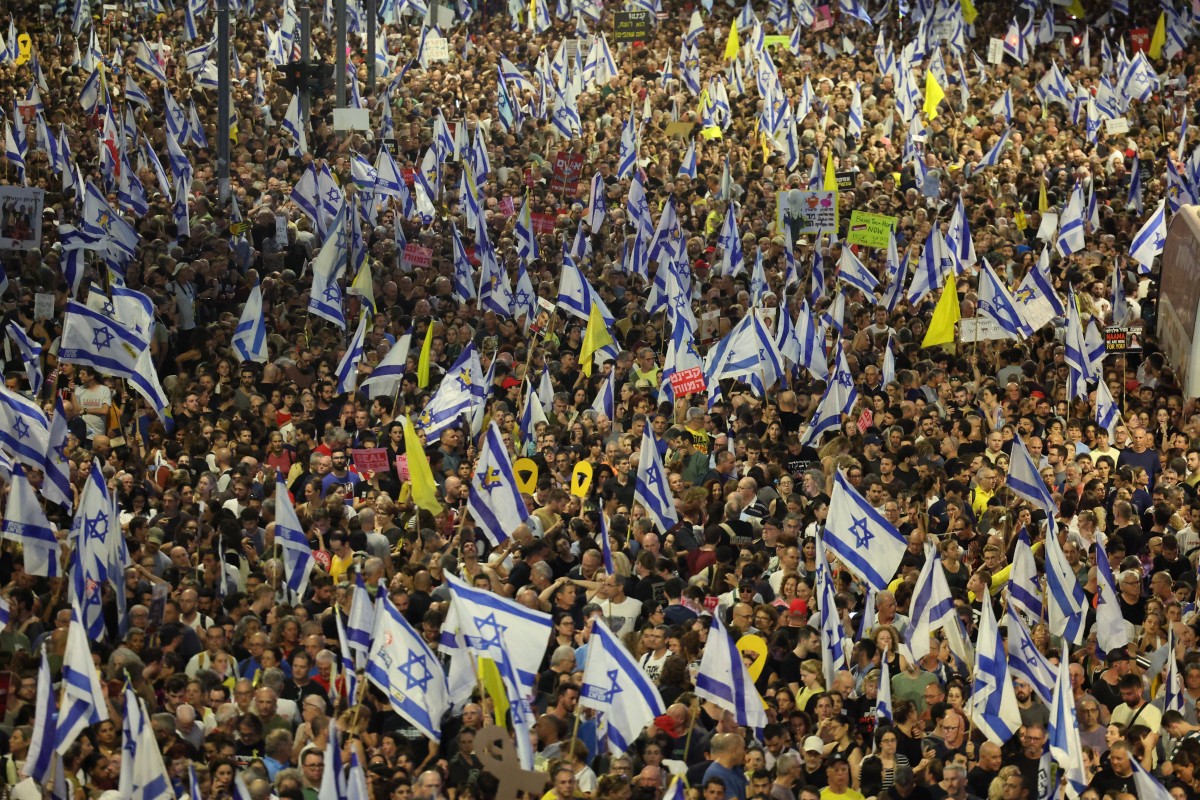 Israelis erupt in protest to demand a cease-fire in Gaza