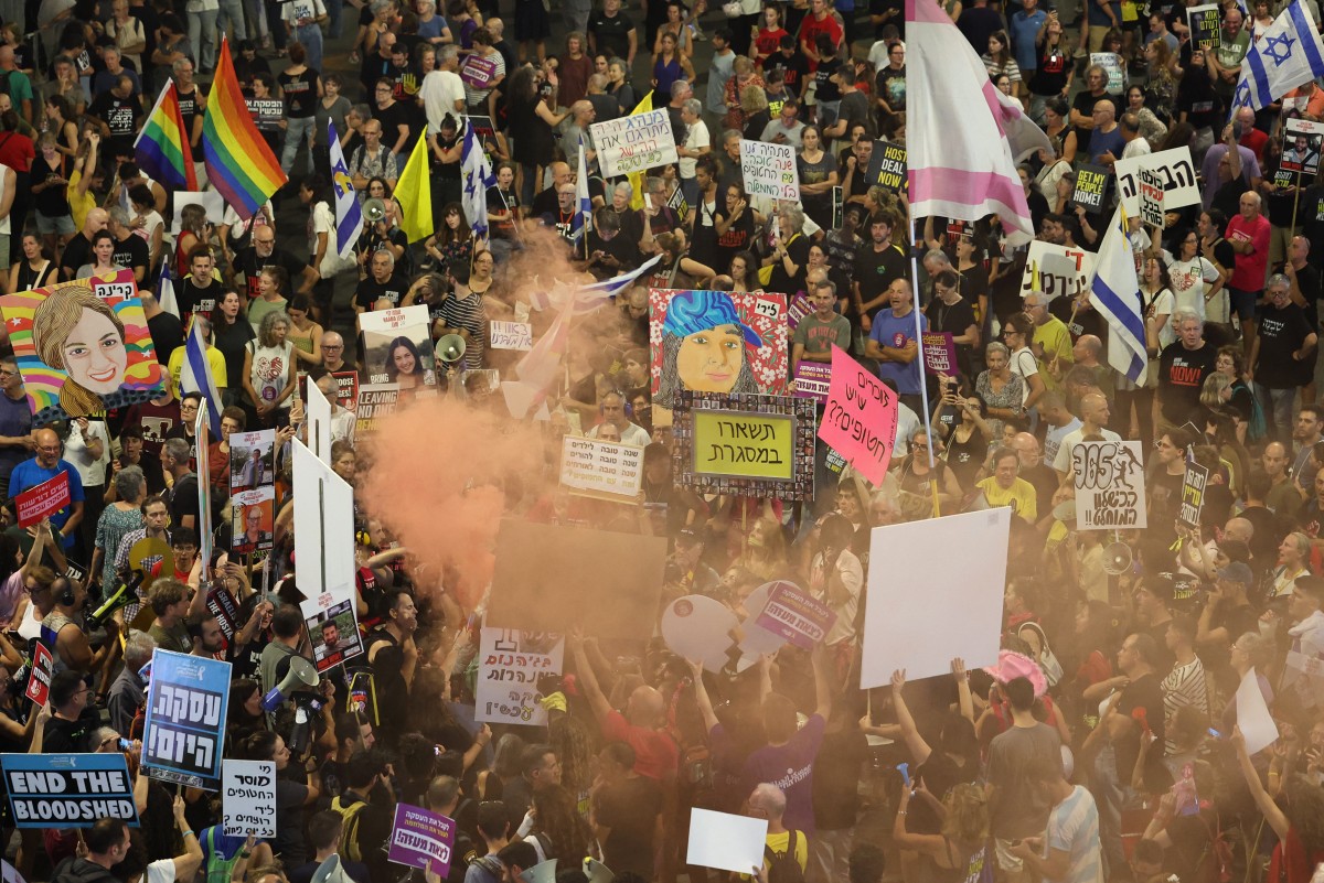 Israelis rally in Tel Aviv to demand Gaza ceasefire deal