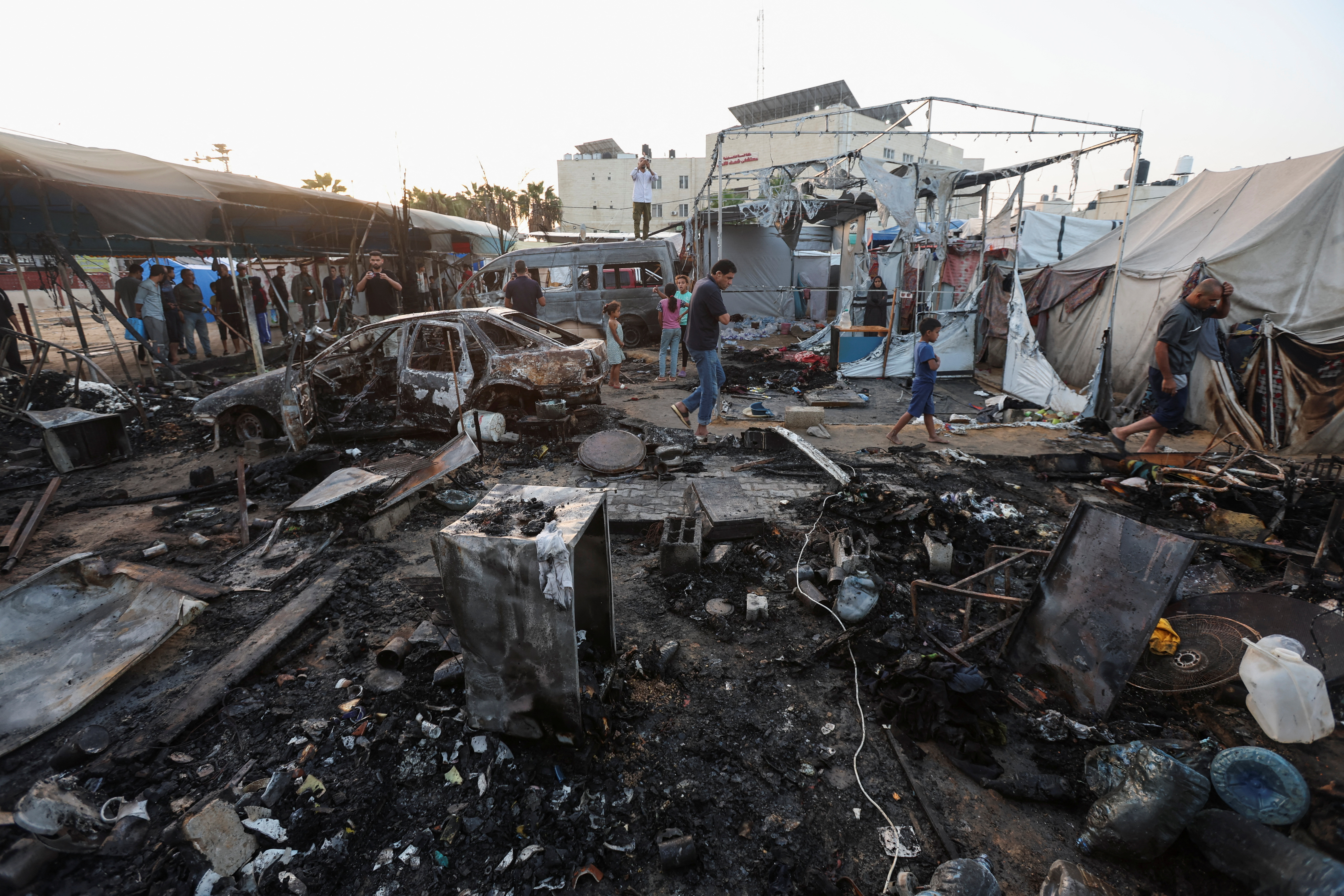Deadly Israeli strike on hospital tent camp in Gaza