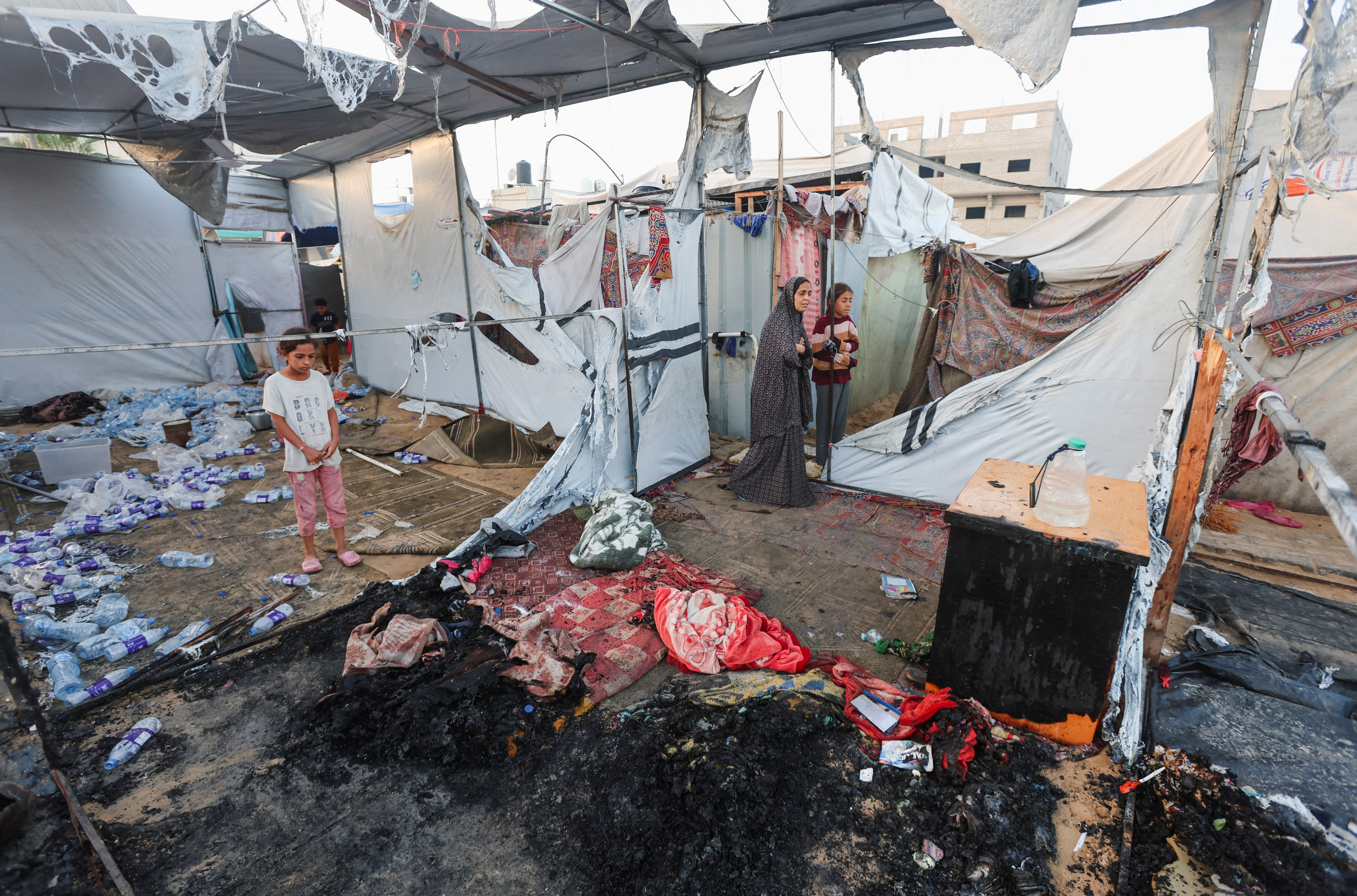 Deadly Israeli strike on hospital tent camp in Gaza