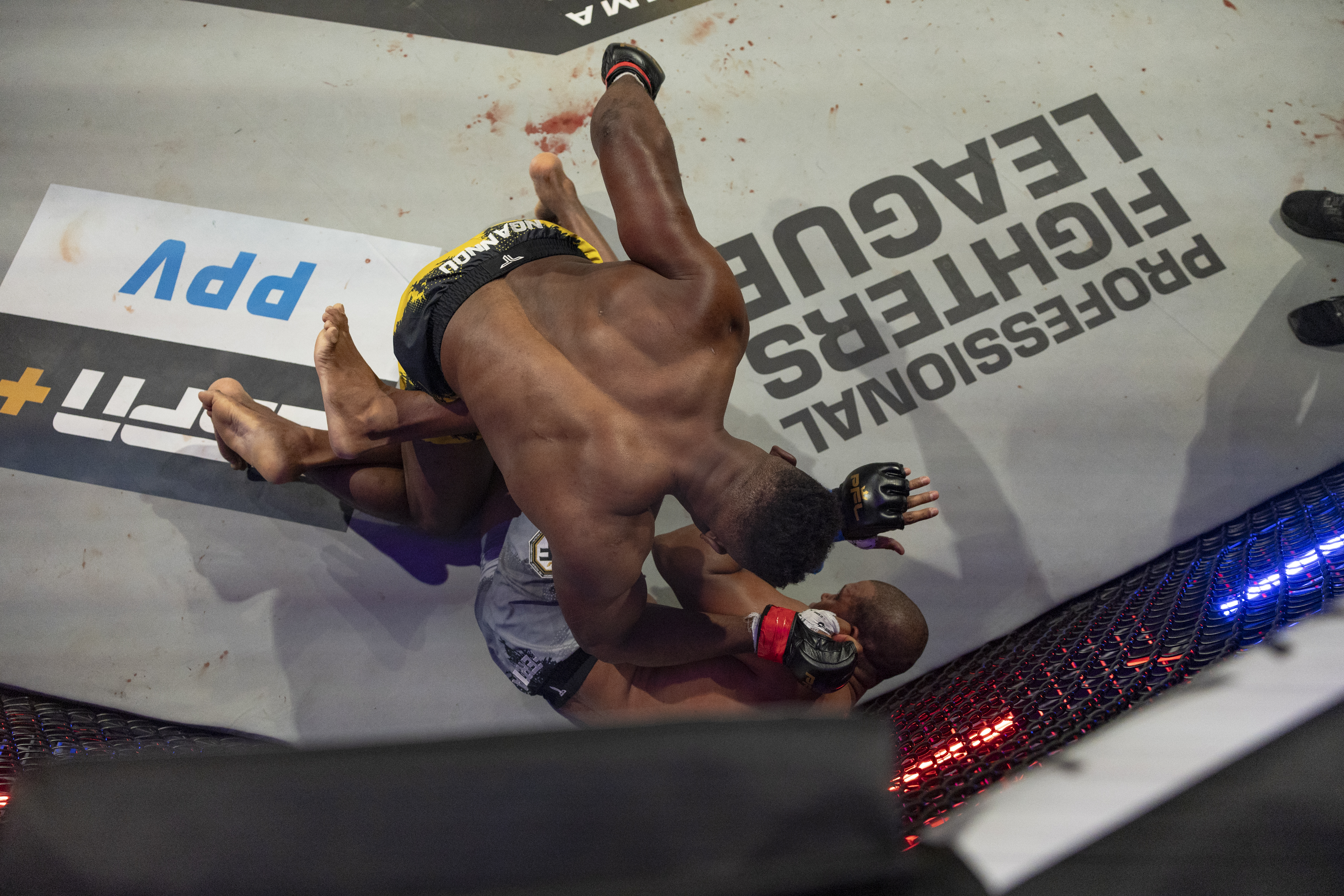 Heavyweight Francis Ngannou knocks out Renan Ferreira in MMA return