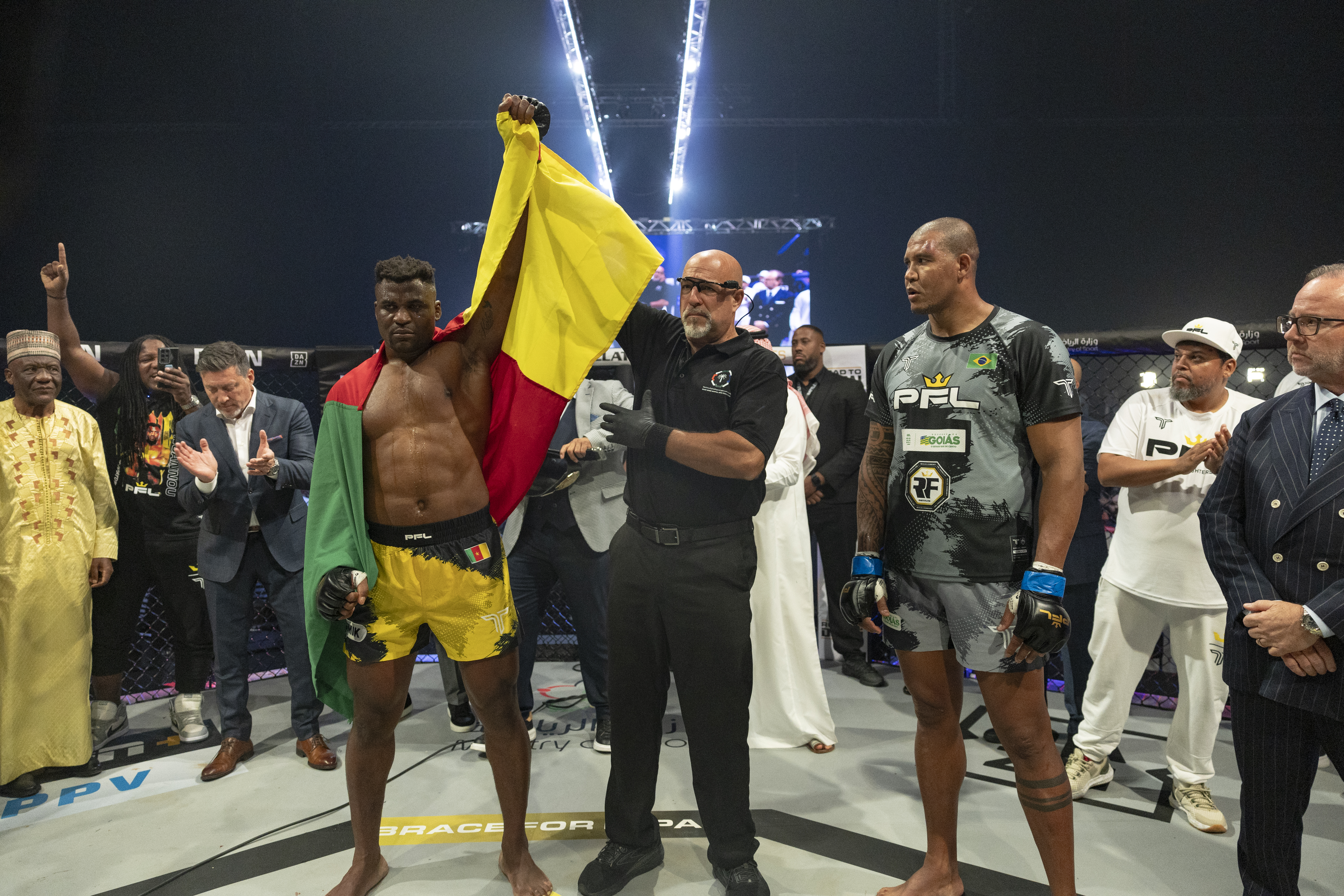 Heavyweight Francis Ngannou knocks out Renan Ferreira in MMA return