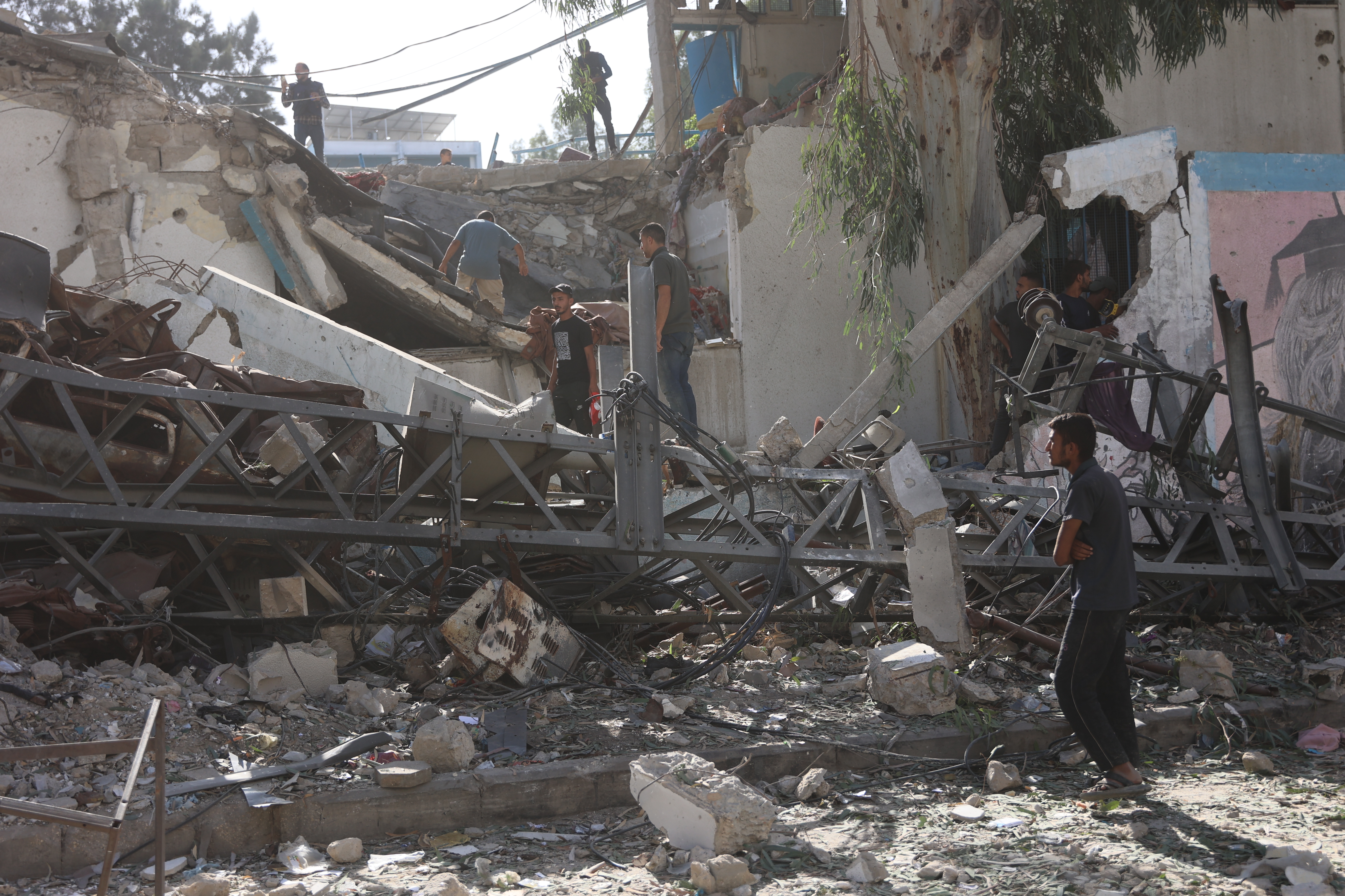 Israeli airstrike on UN-run school in Gaza City