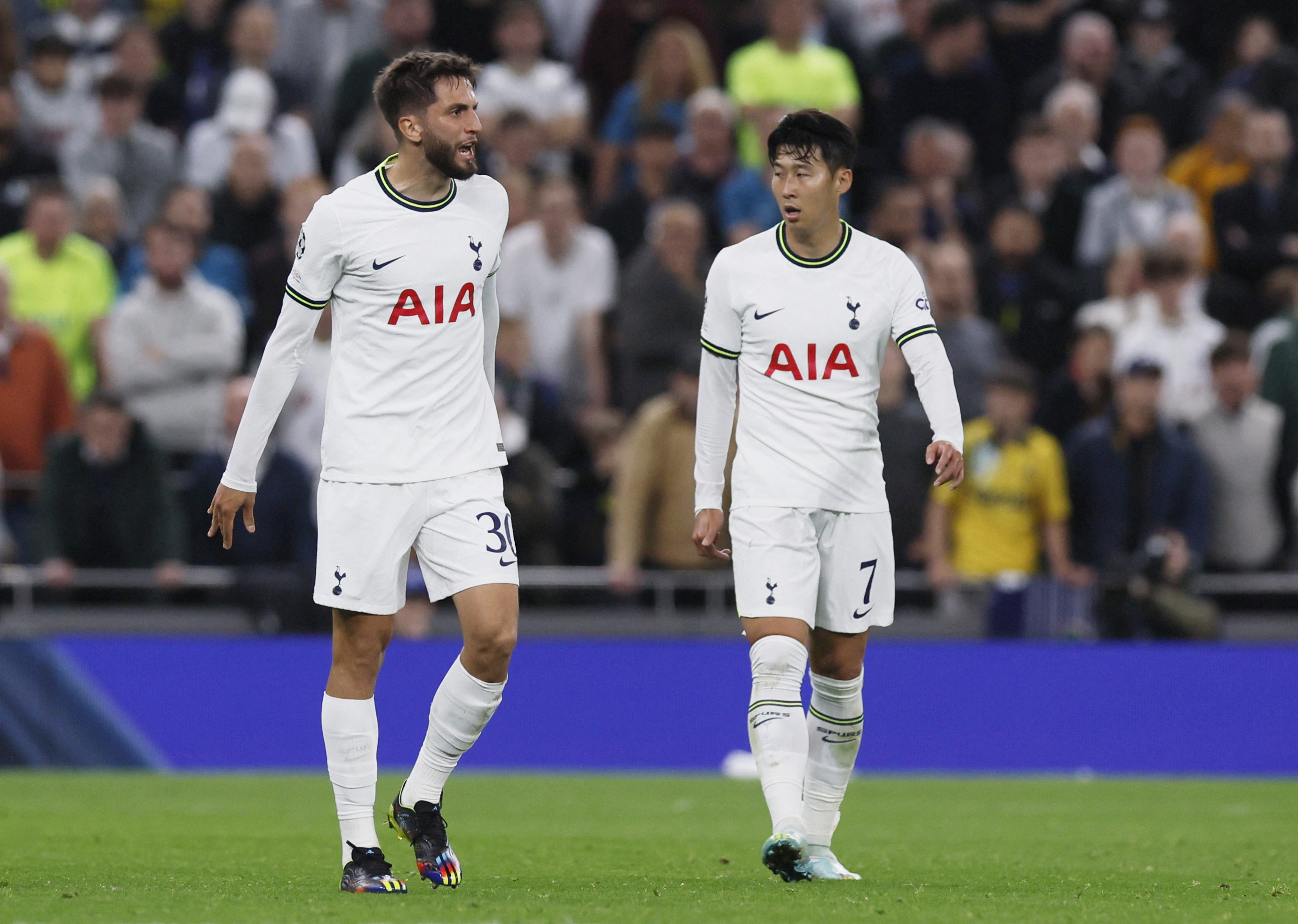 Soccer Football - Champions League - Group D - Tottenham Hotspur v Sporting CP - Tottenham Hotspur Stadium, London, Britain - October 26, 2022 Tottenham Hotspur's Rodrigo Bentancur and Son Heung-min Action Images via Reuters/Andrew Couldridge