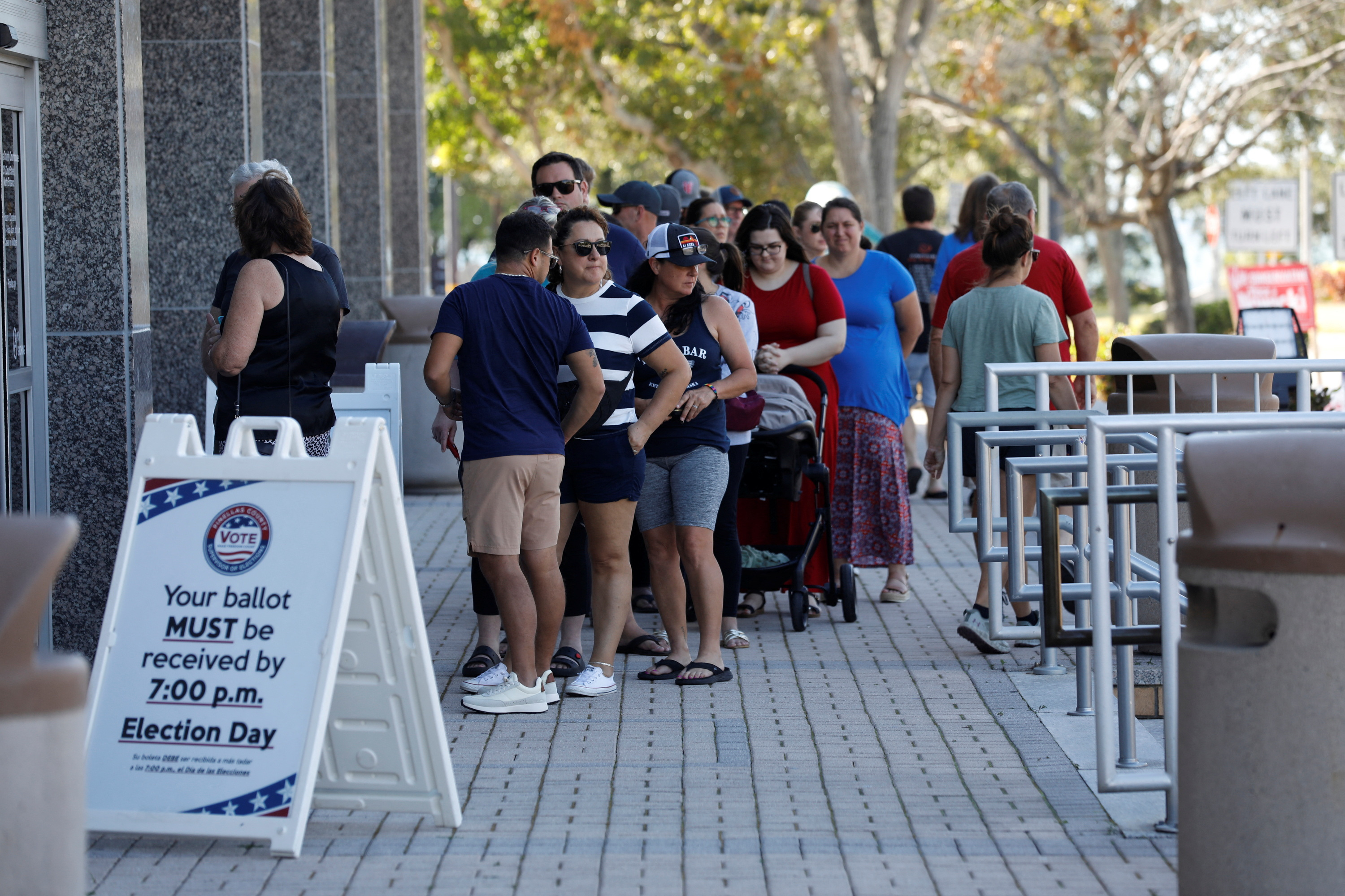 Florida residents line up to vote