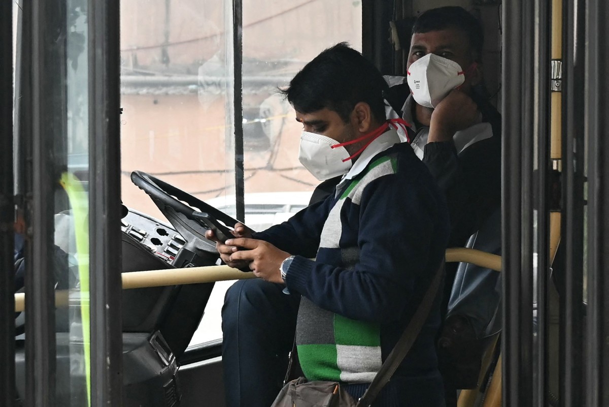 Shrouded in smog, Delhi pollution reading is the highest this year