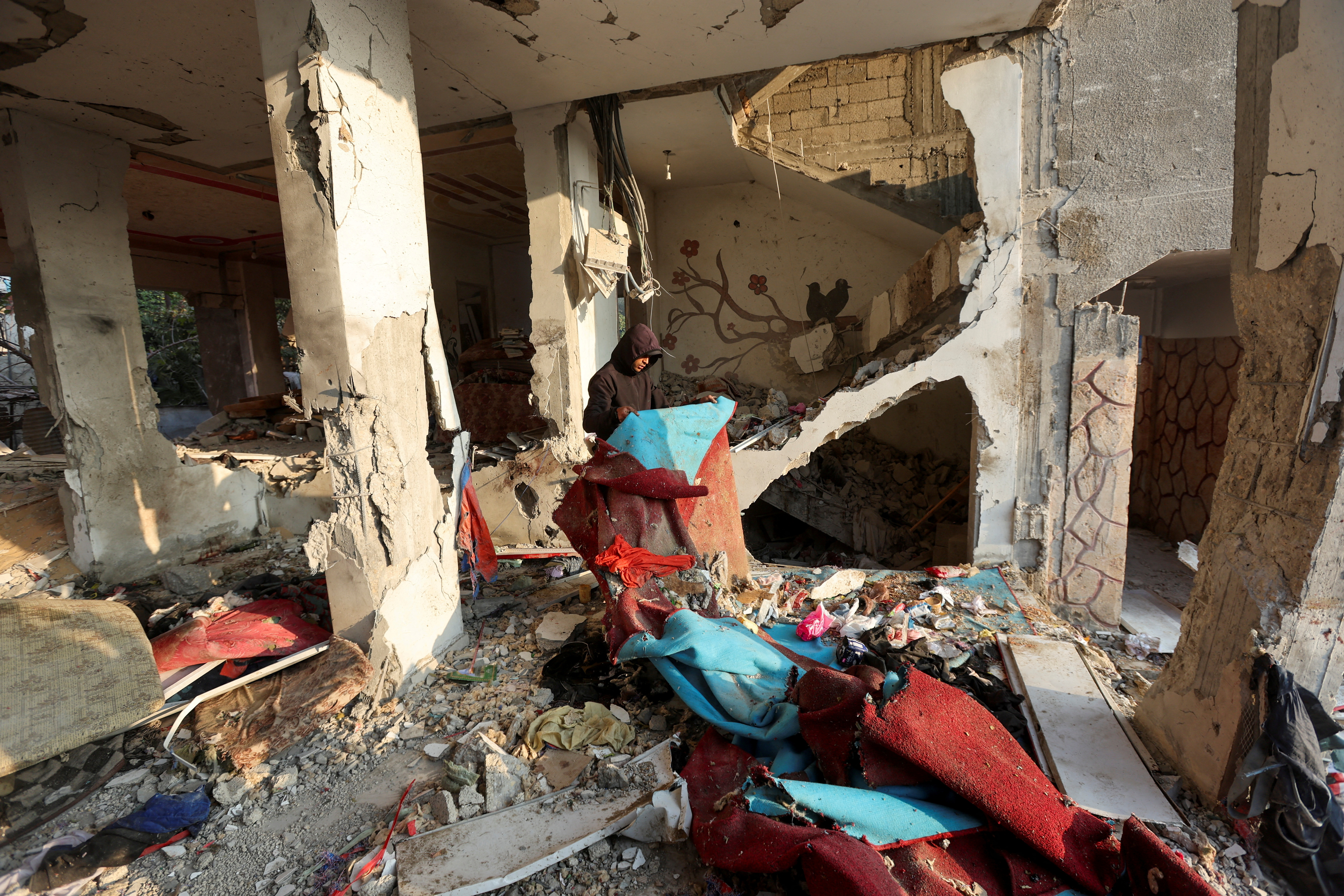 Dozens killed in Israeli airstrike on Nuseirat refugee camp, Gaza Strip