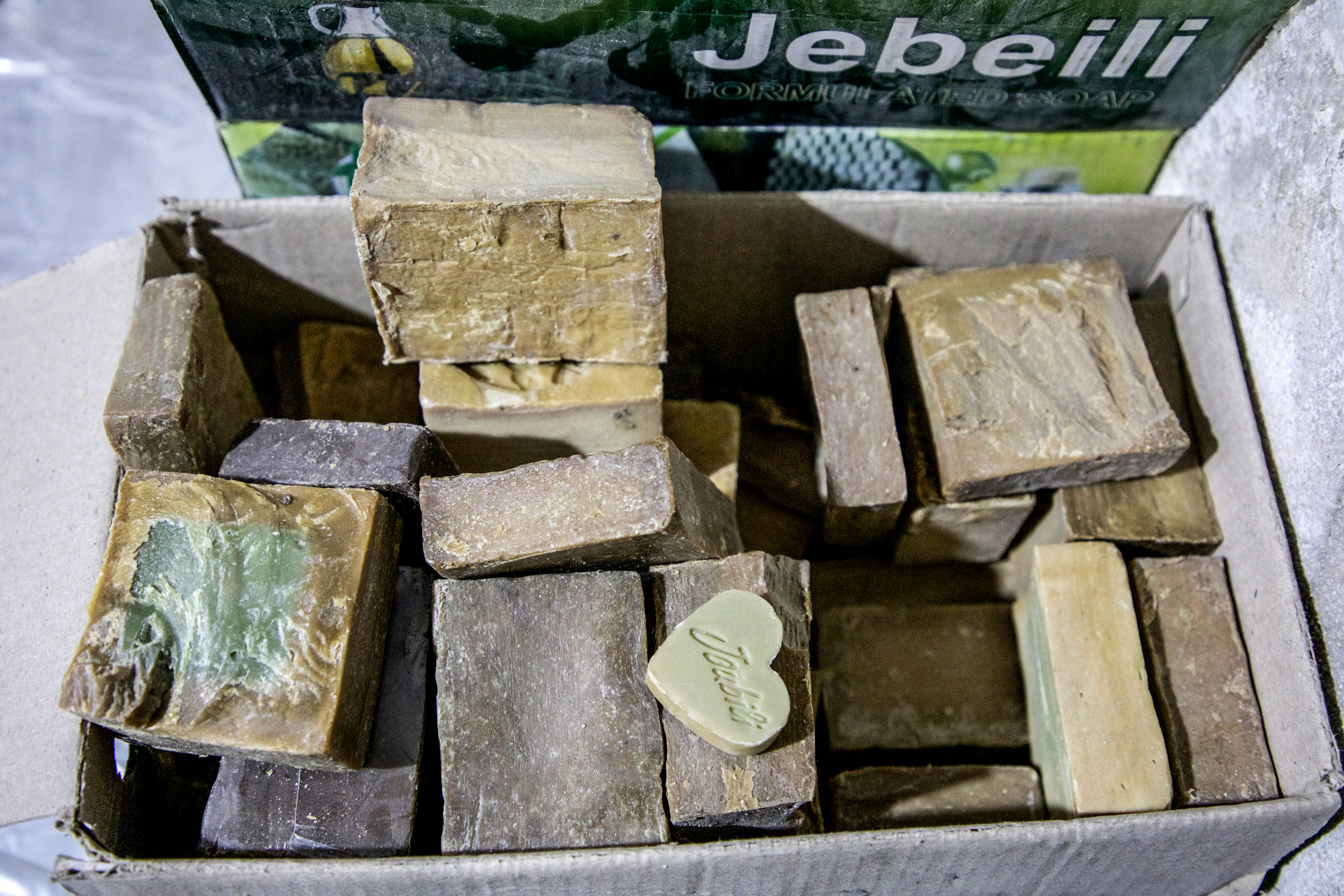 Generations of soap makers keep Aleppo tradition alive