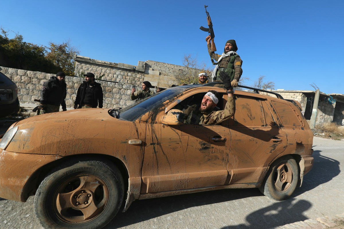Syrian opposition fighters sweep into Aleppo