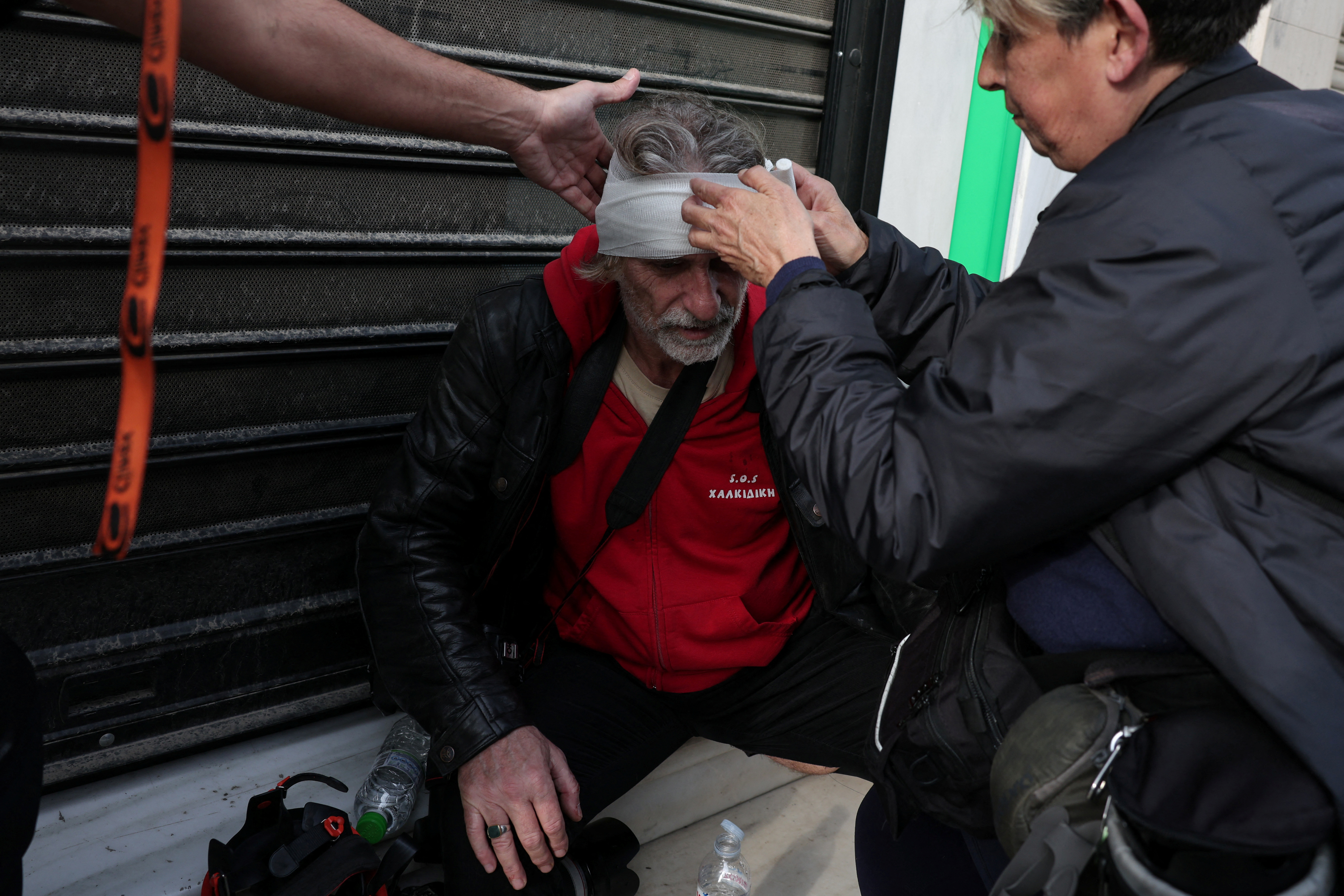 Thousands march in Greece to demand justice for train wreck victims