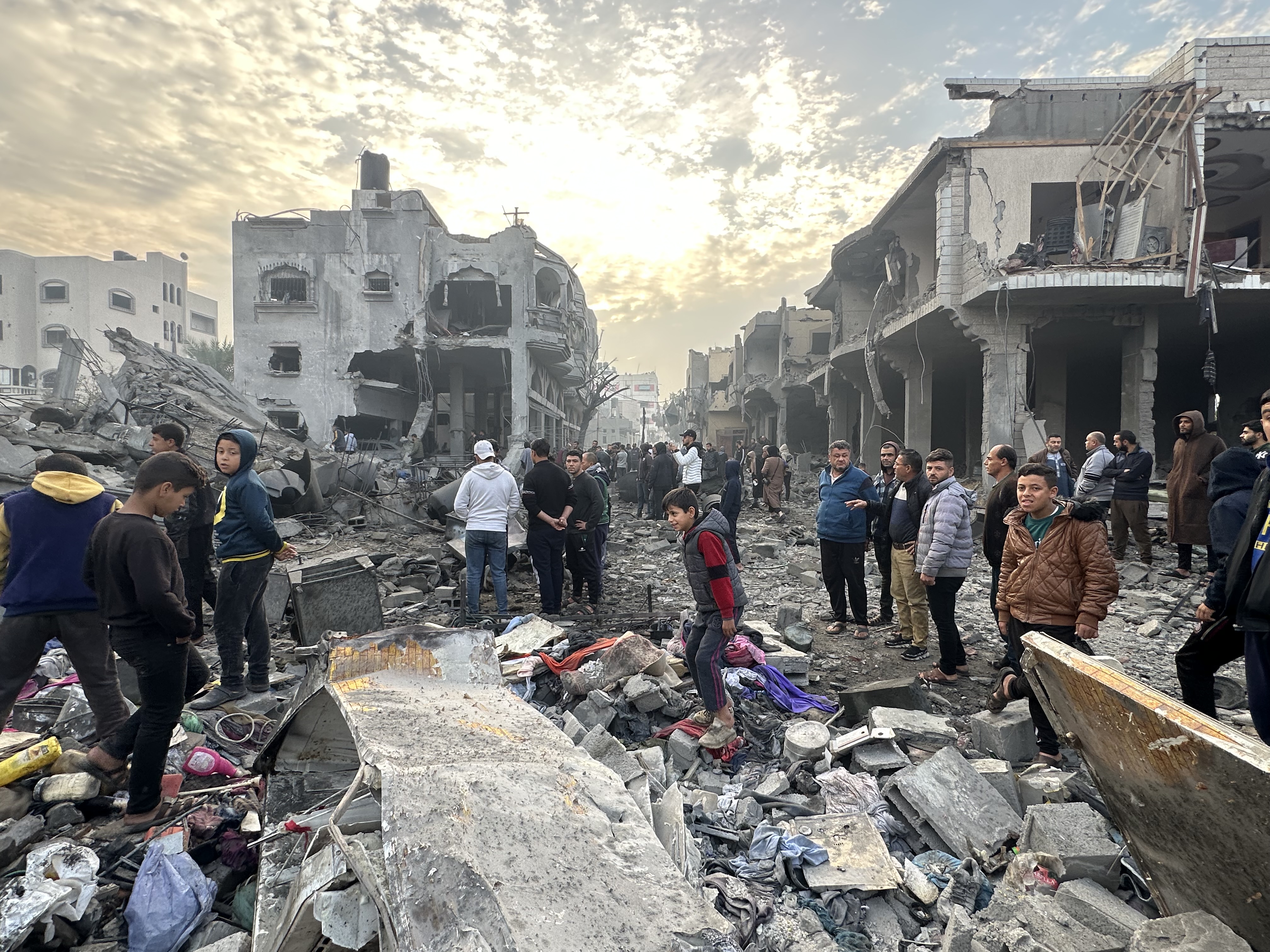 Israel conduct airstrikes despite reaching cease-fire agreement