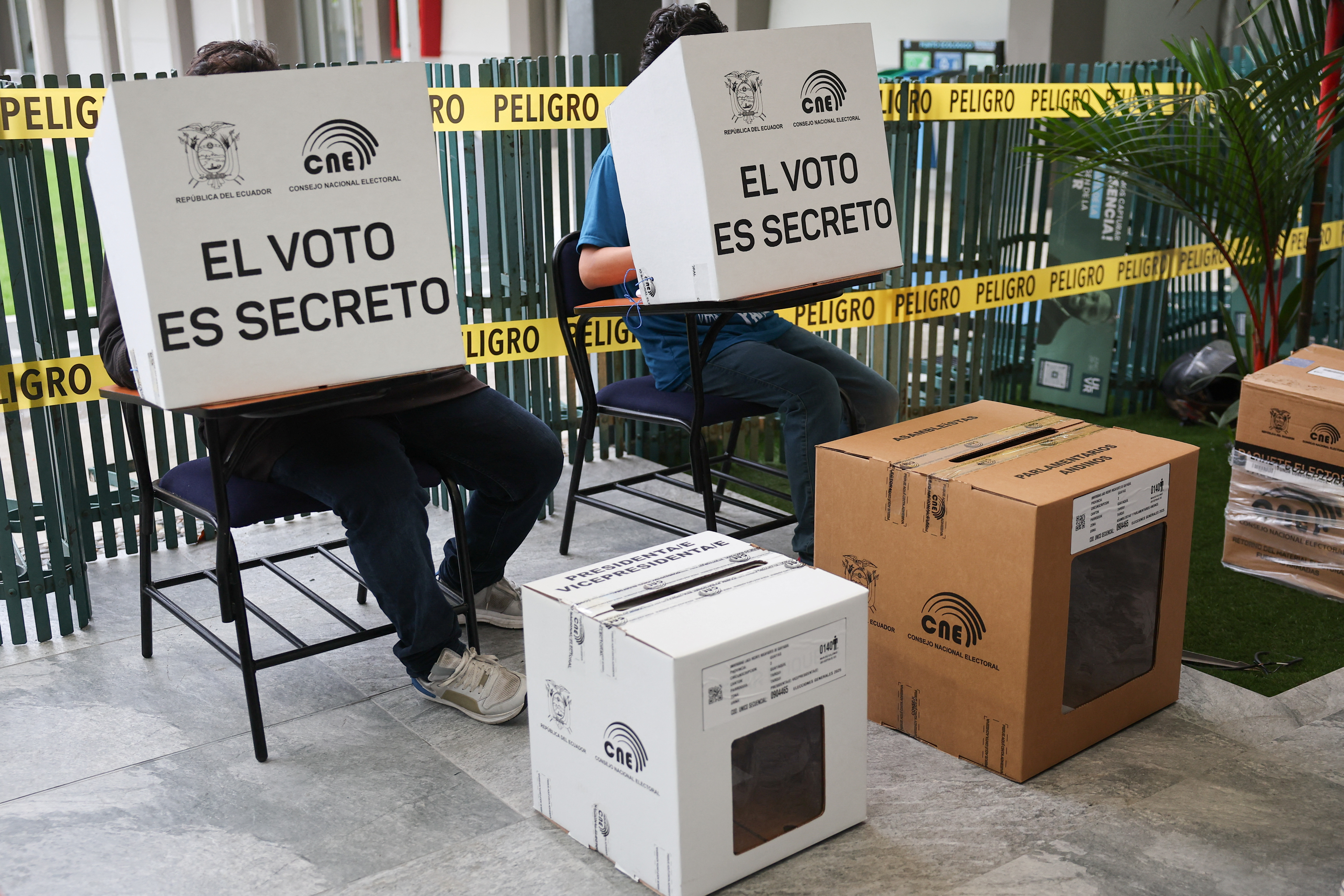 Ecuador election Feb 2025