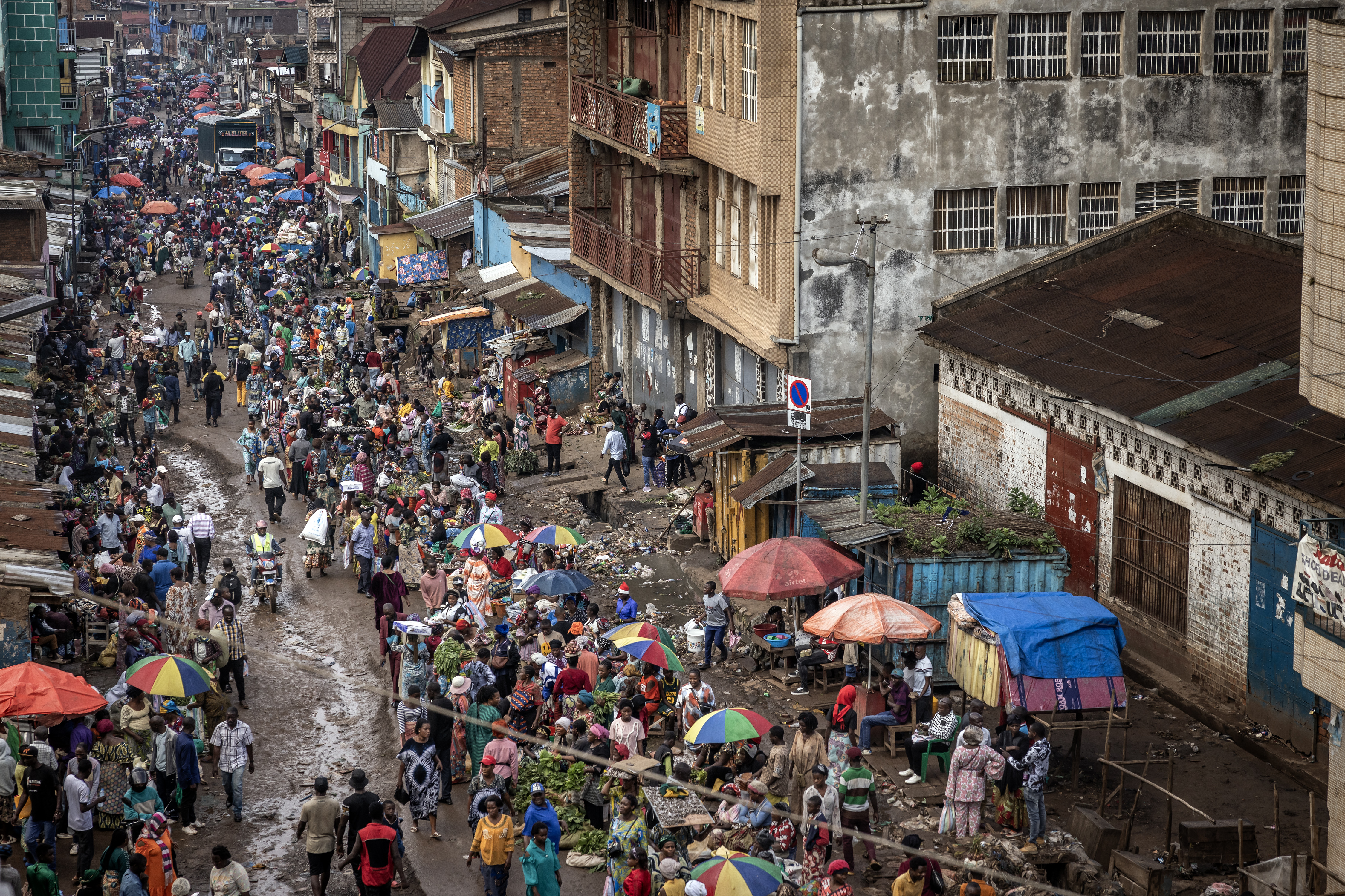 UN warns M23 advances threaten regional conflict in eastern DRC