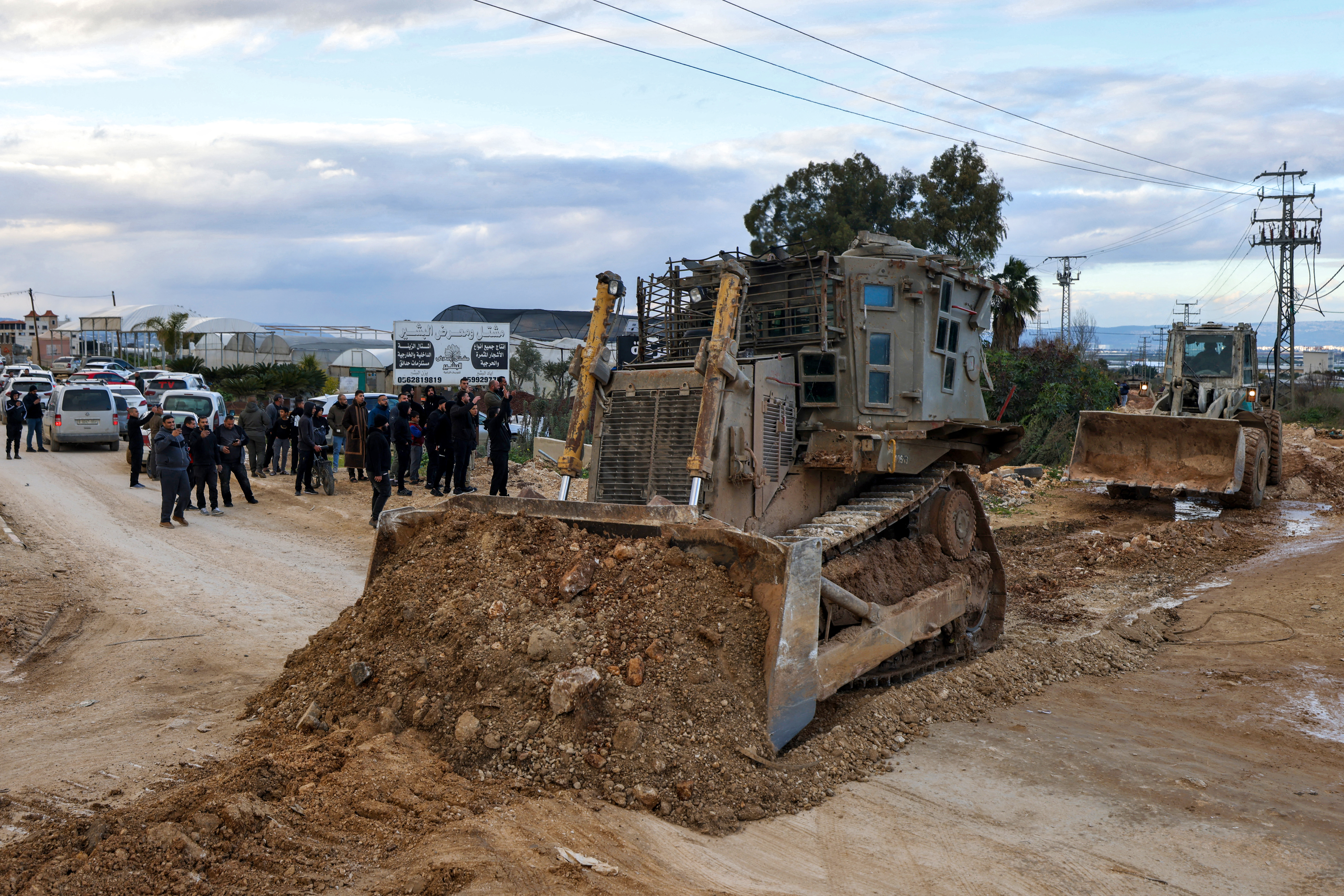 Israel sends tanks into West Bank for first time in decades