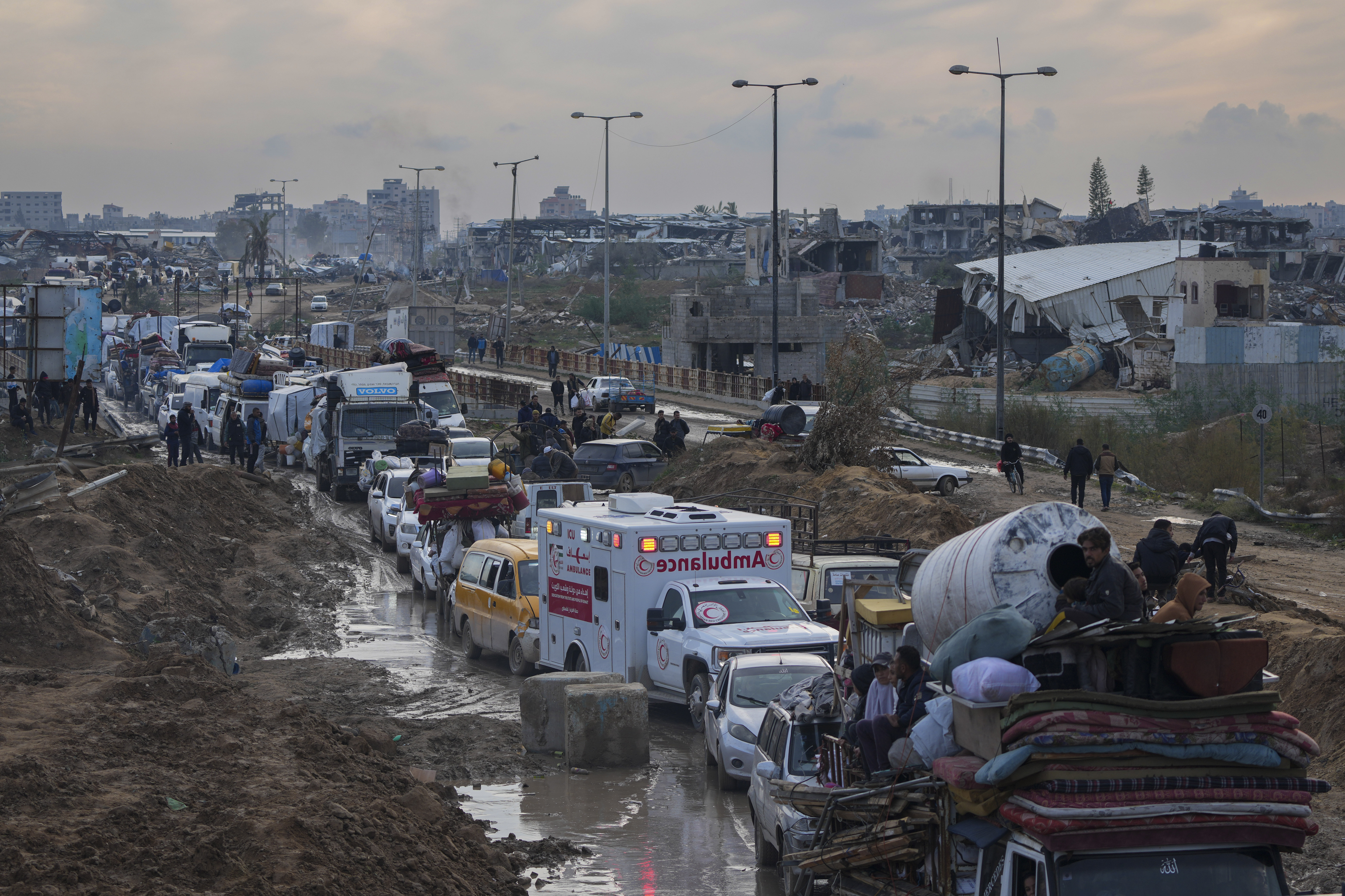 Israel threatens to resume Gaza war