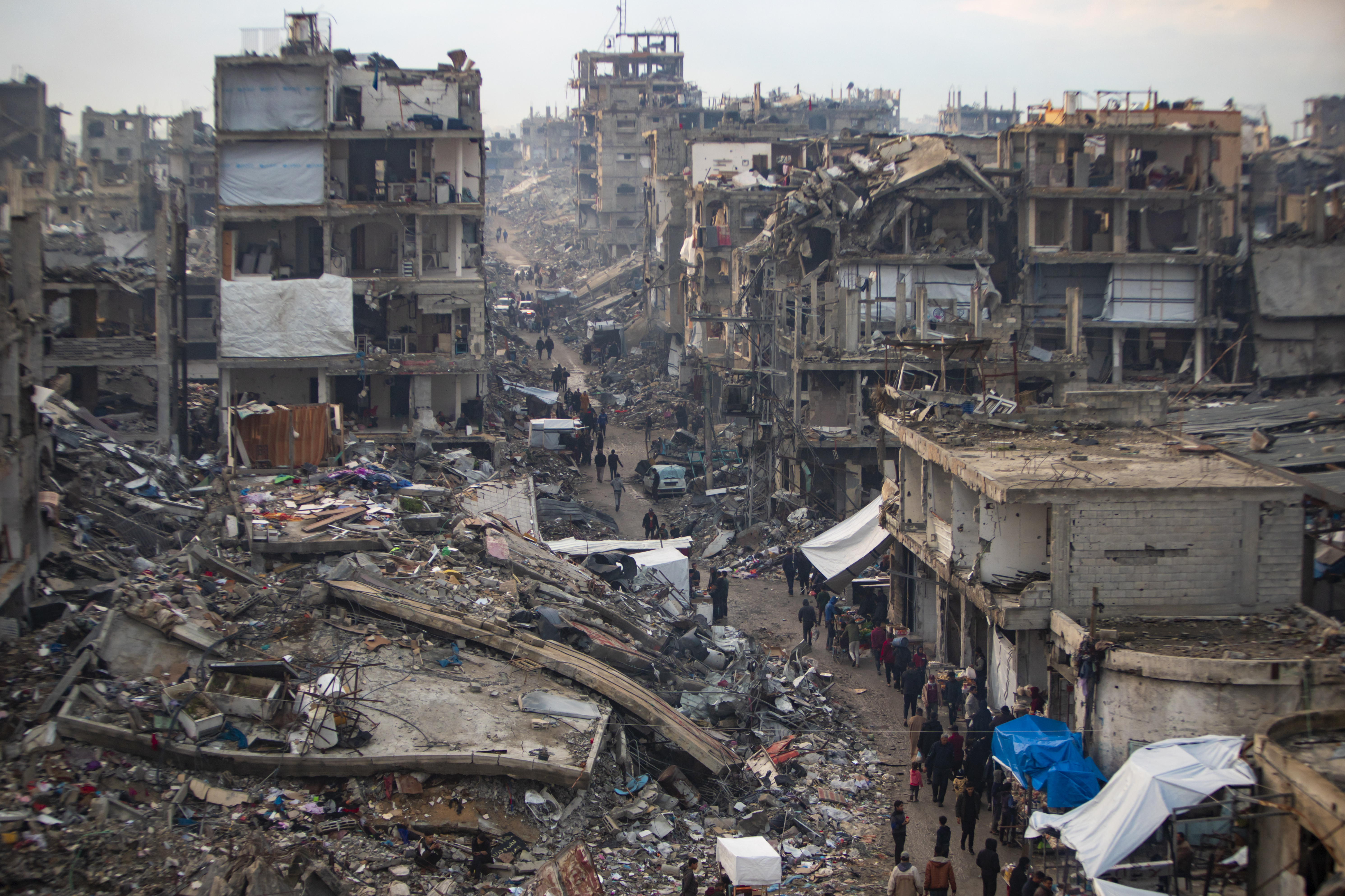 Israel threatens to resume Gaza war