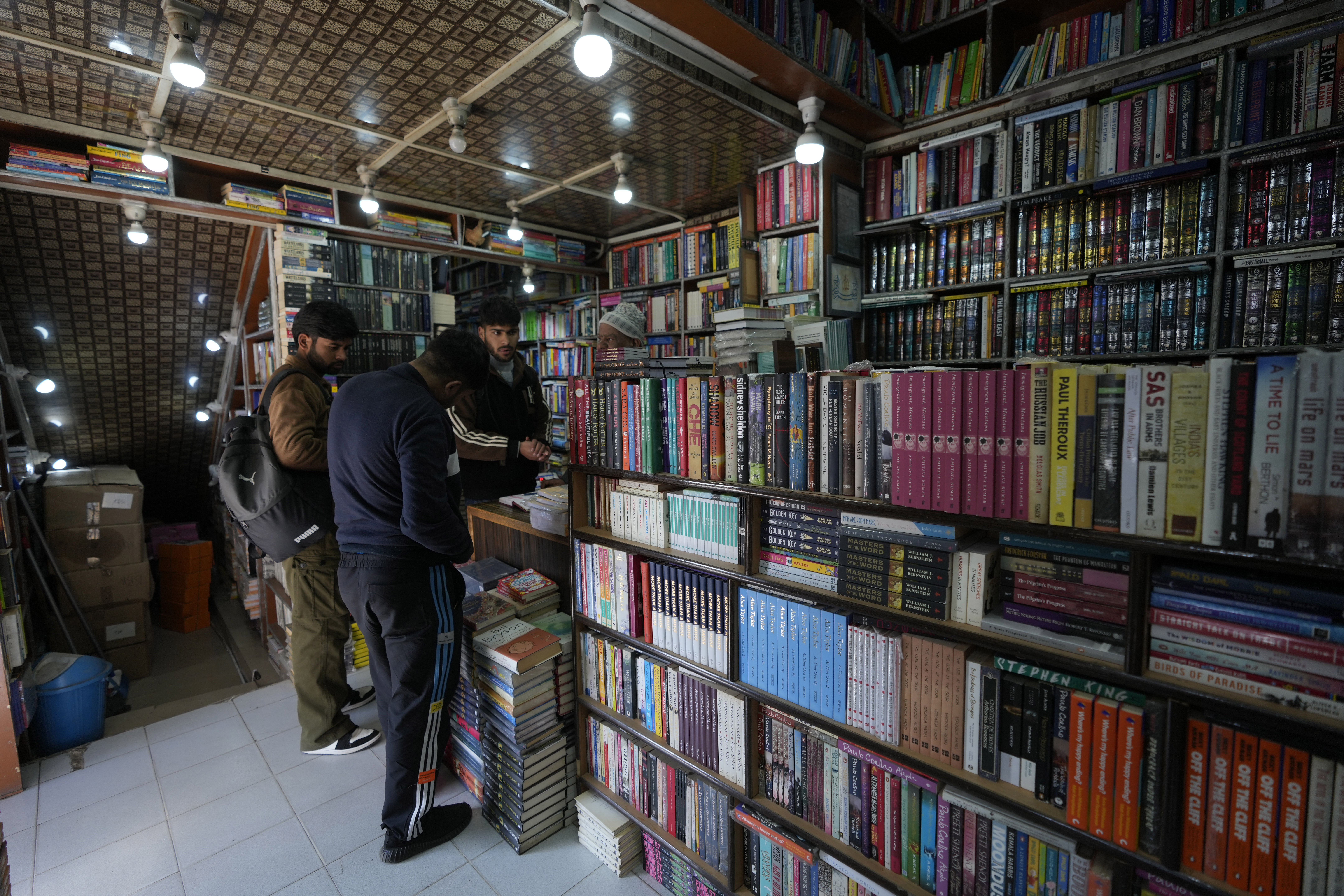 Police in disputed Kashmir raid bookstores, seizing books