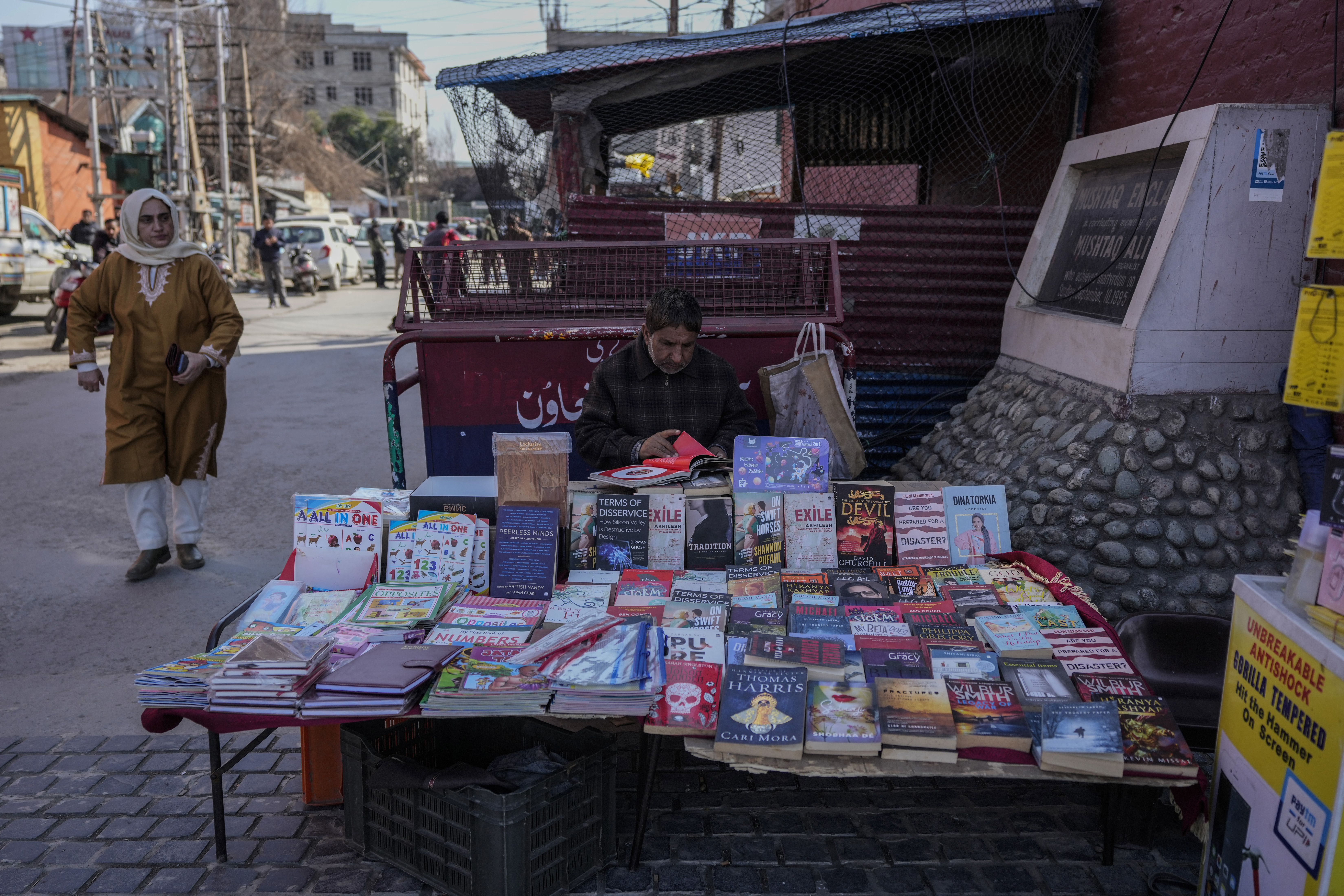 Police in disputed Kashmir raid bookstores, seizing books