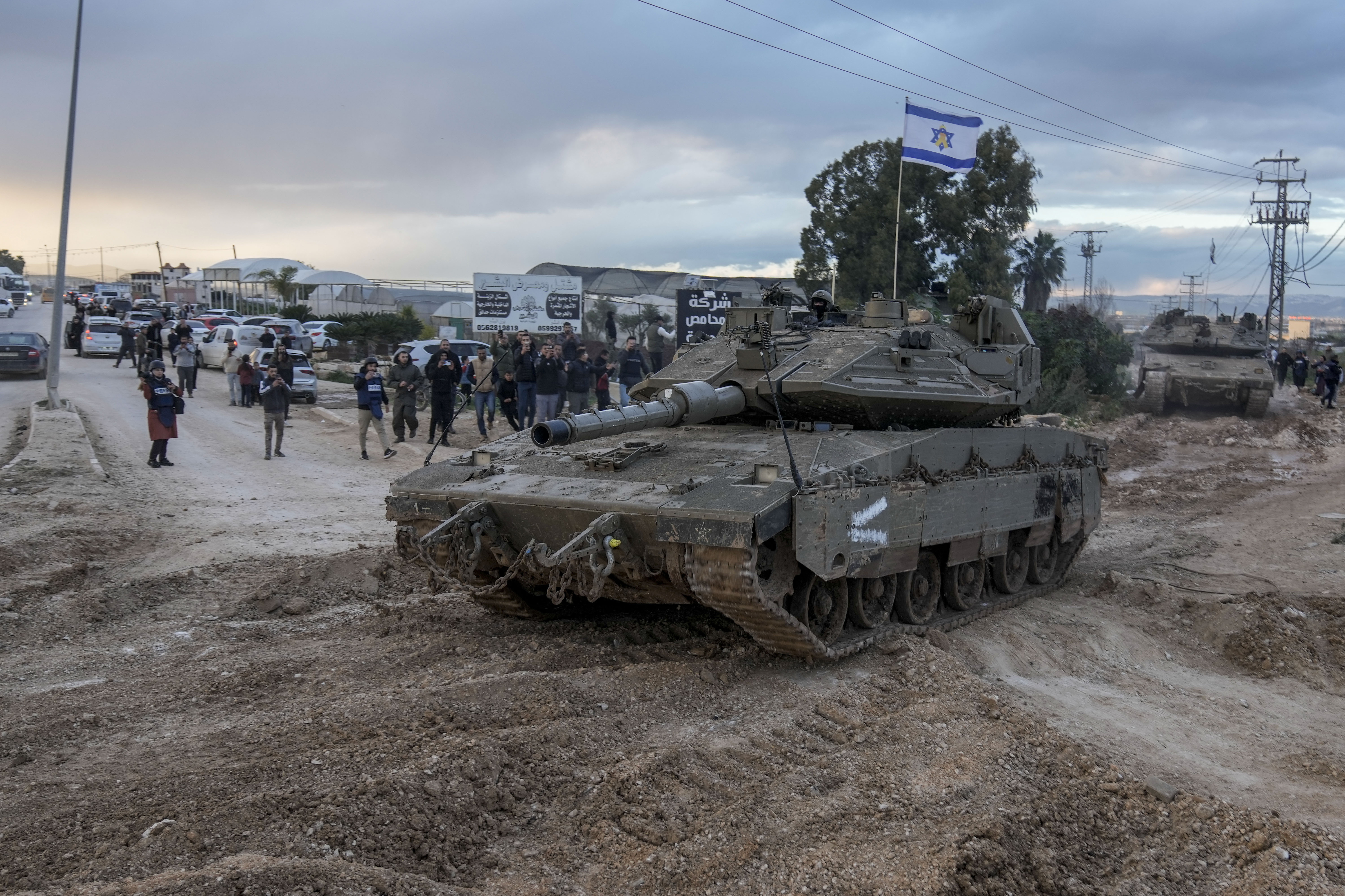 Israel sends tanks into West Bank for first time in decades