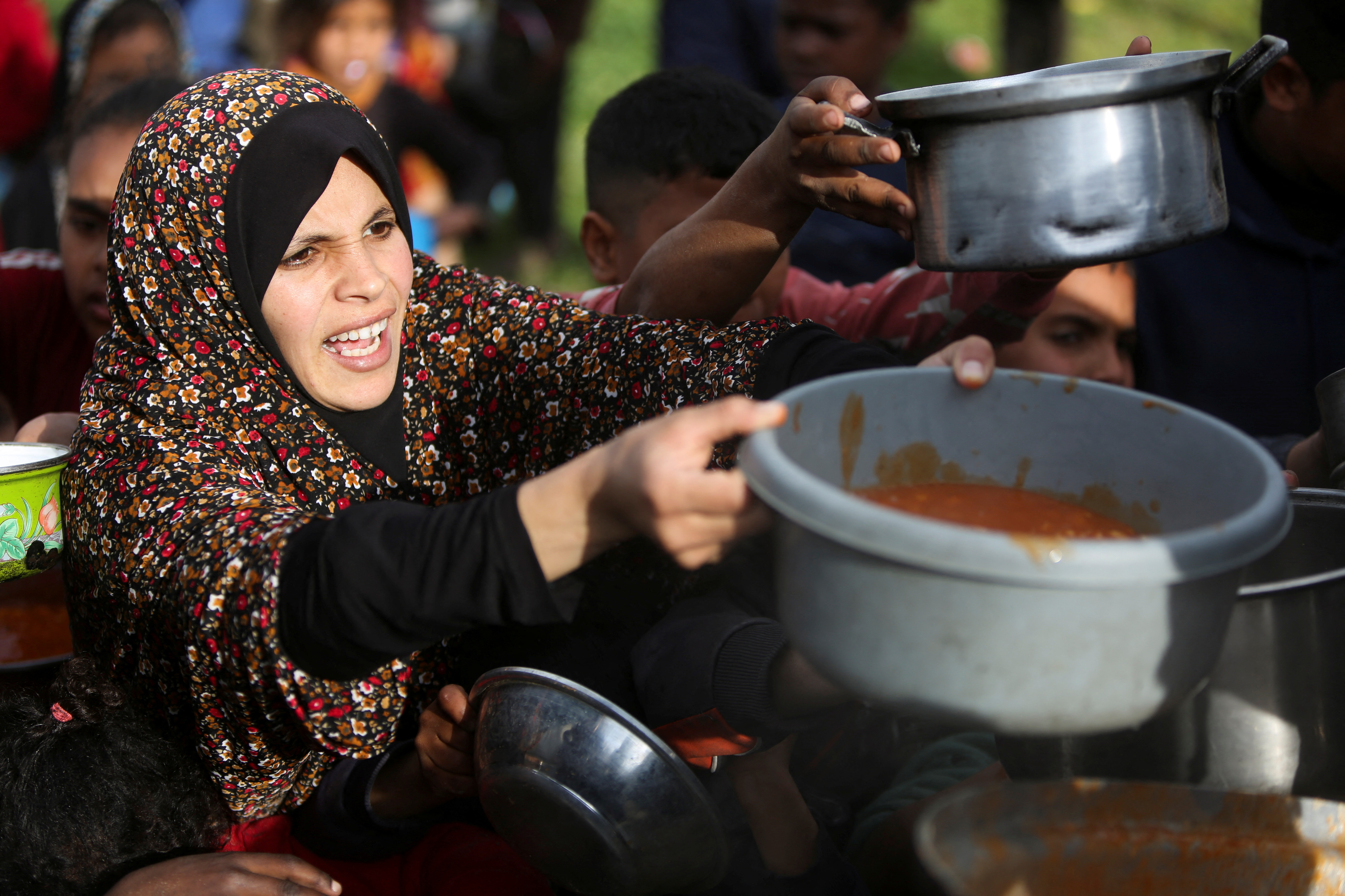 Gaza families break Ramadan fast amid ruins and resilience