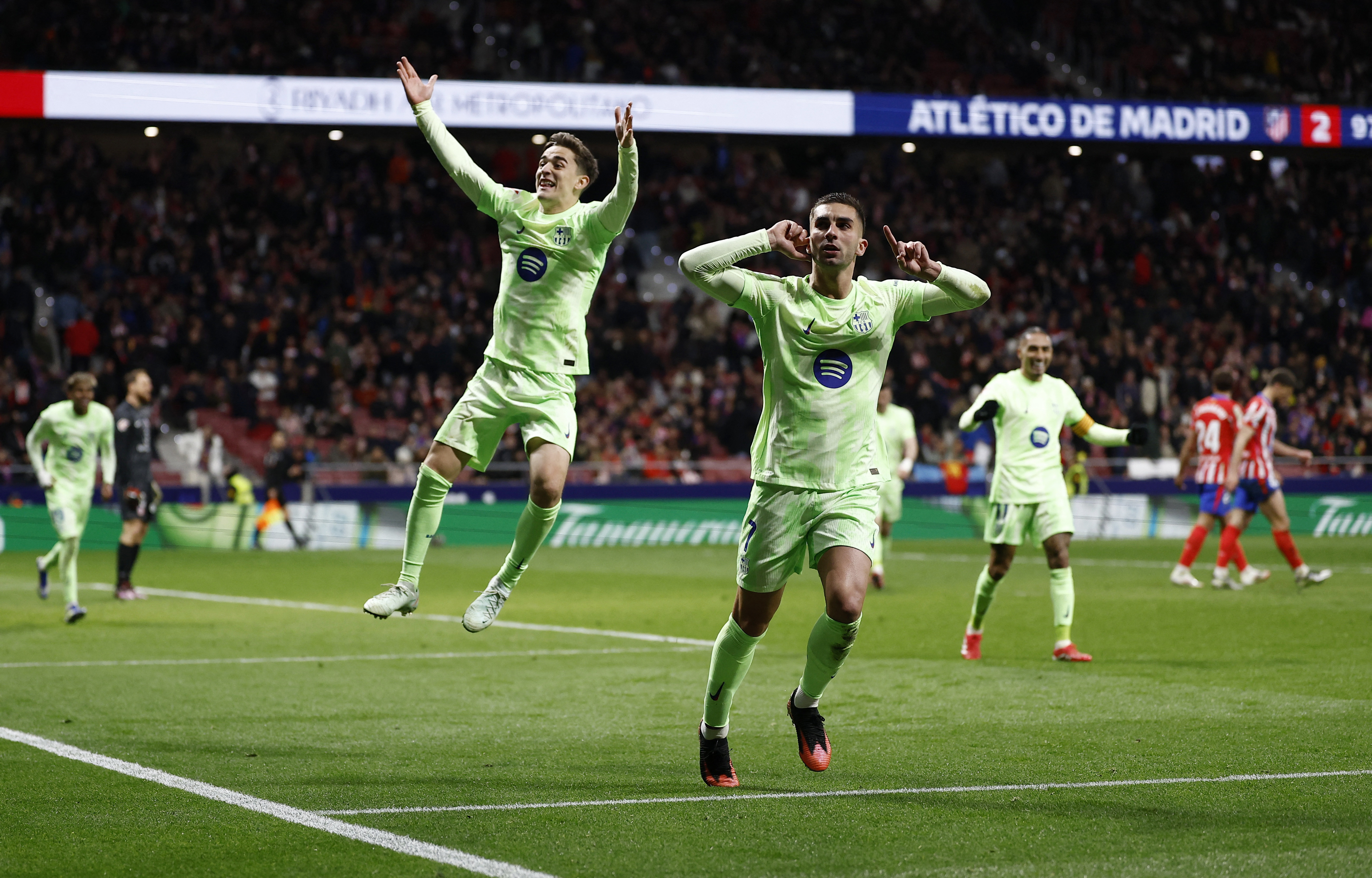 Soccer Football - LaLiga - Atletico Madrid v FC Barcelona - Metropolitano, Madrid, Spain - March 16, 2025 FC Barcelona's Ferran Torres celebrates scoring their fourth goal REUTERS/Juan Medina