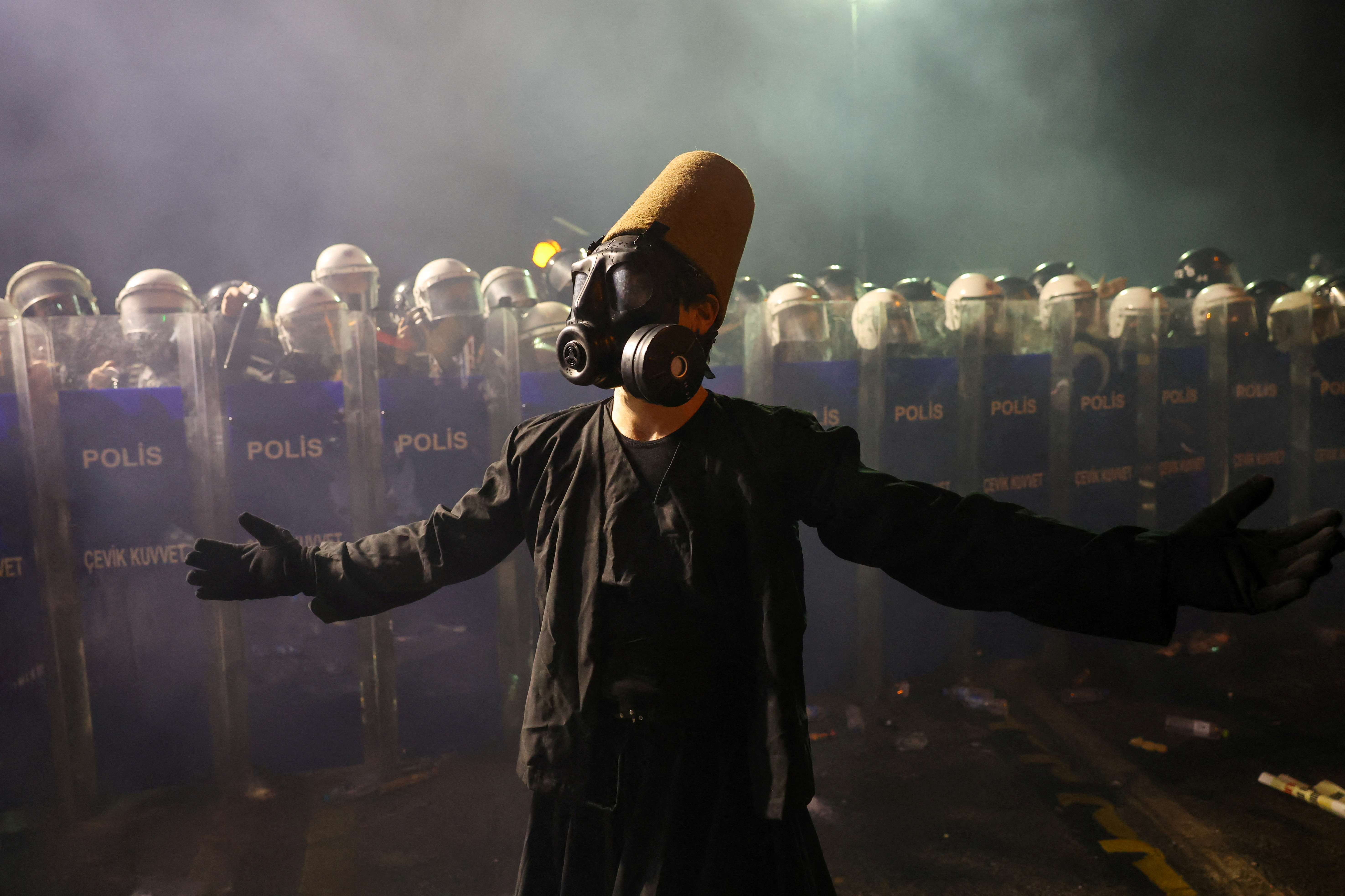 Protesters rally in Istanbul as Imamoglu jailed in graft probe
