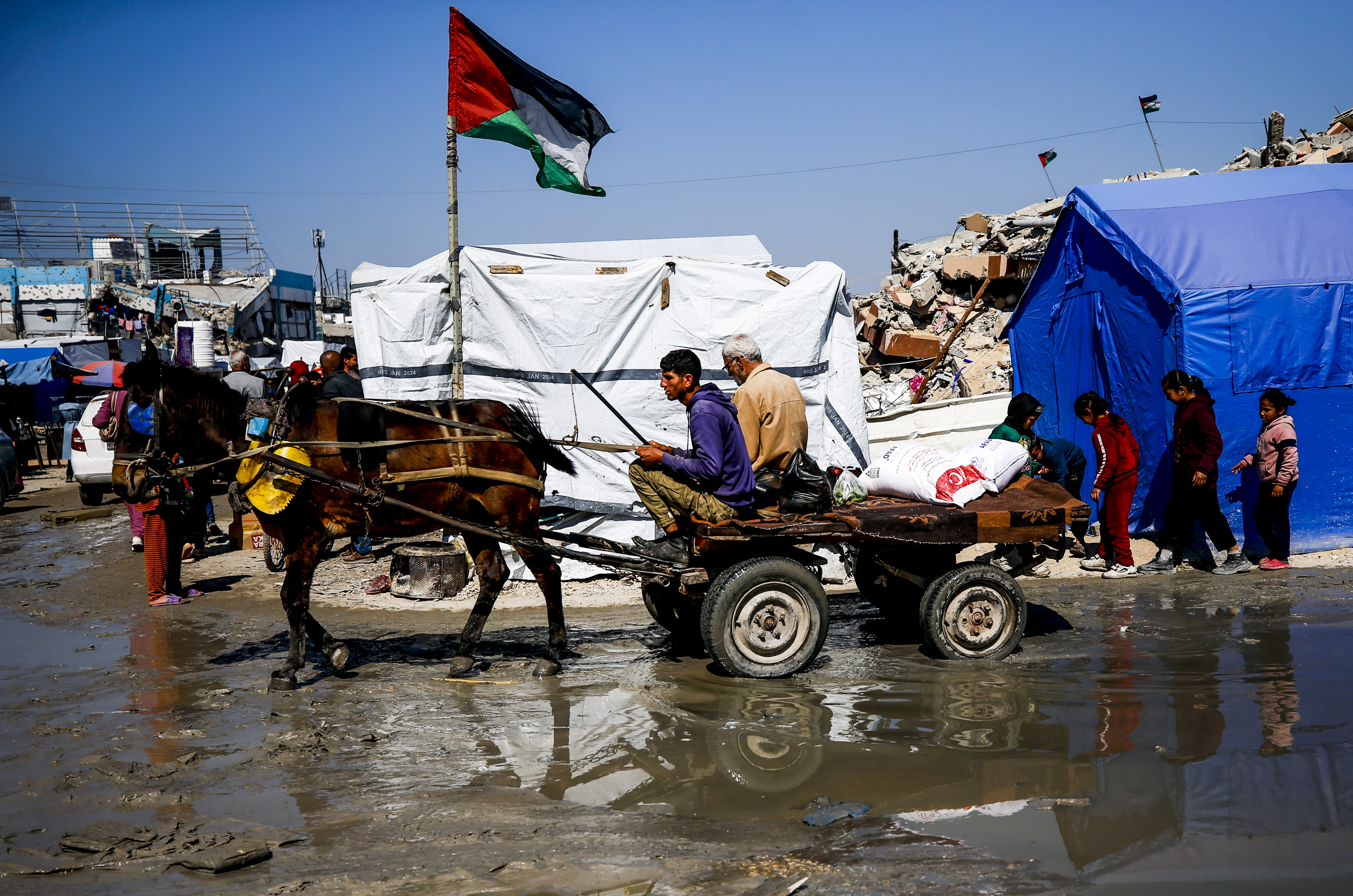 A view of wastewater and rubbish accumulated in Jabalia after the ongoing Israeli onslaught.