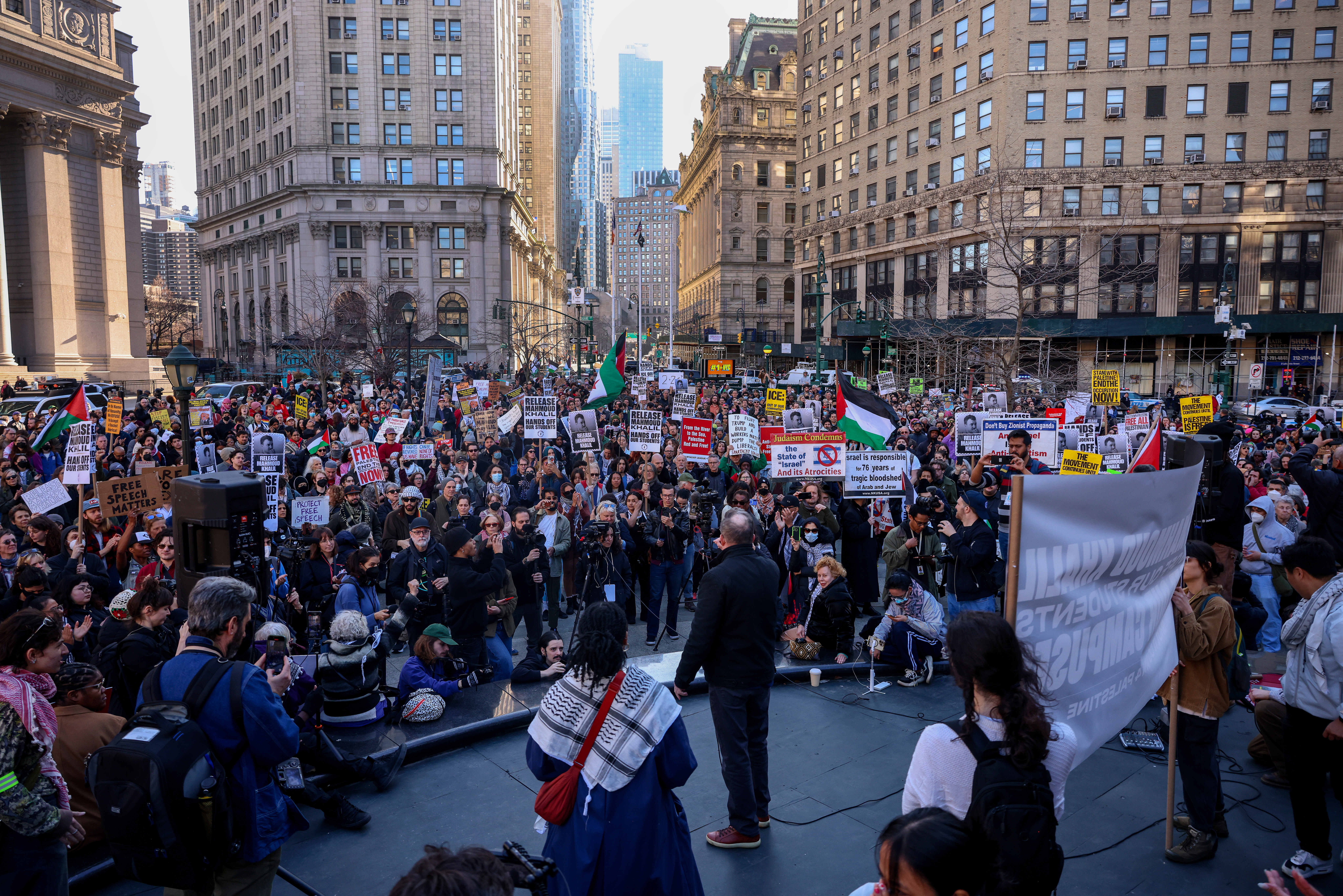 Protesters in New York City demonstrating for Mahmoud Khalil