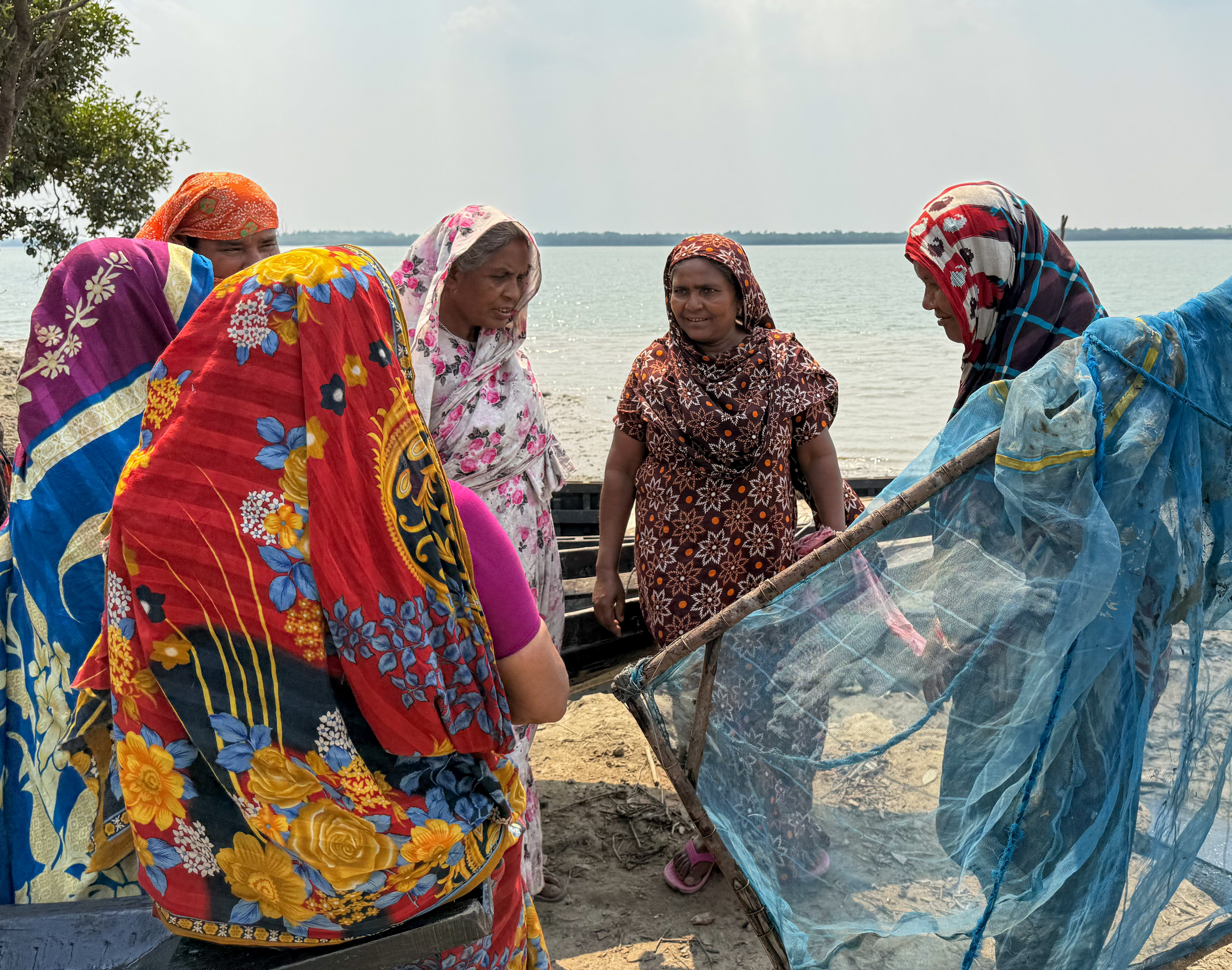 The fisherwoman of the Sundarbans - Community [Rubayet Mahmood/Al Jazeera]