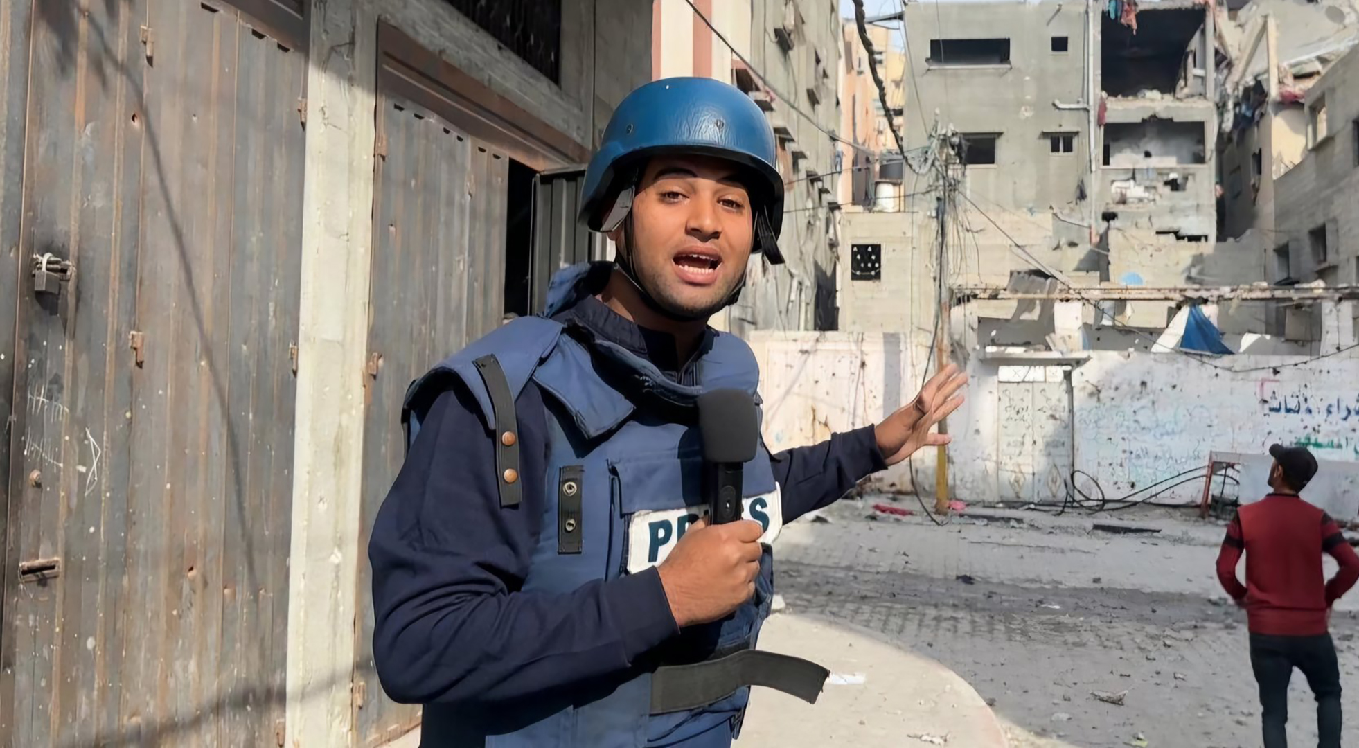 Al Jazeera Mubasher journalist Hossam Shabat reports from Gaza on Dec. 11, 2024. [@HossamShabat via X]