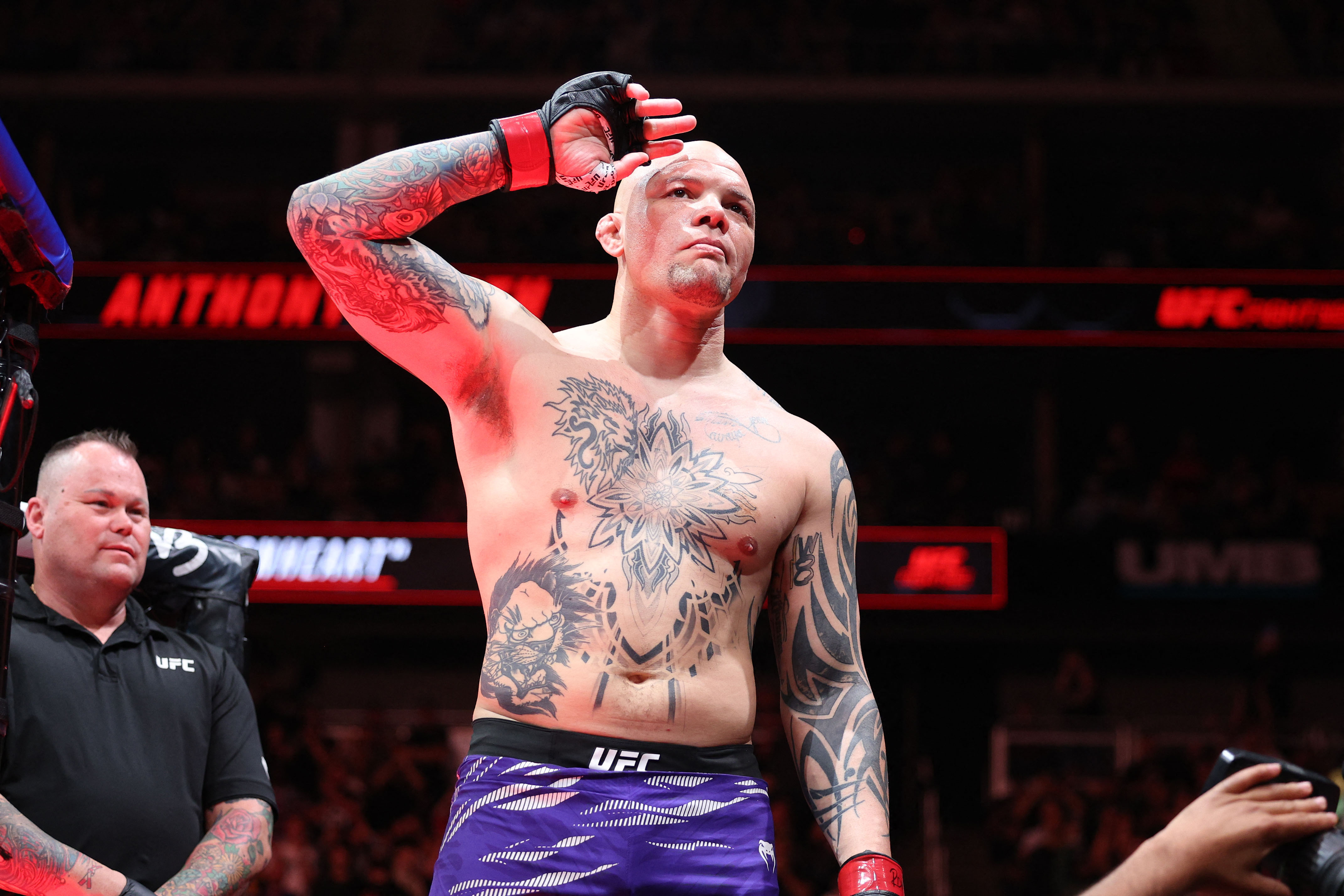 Anthony Smith acknowledges the crowd before his fight against Zhang Mingyang (not pictured) during UFC Fight Night at T-Mobile Center, Kansas City, US on April 26, 2025