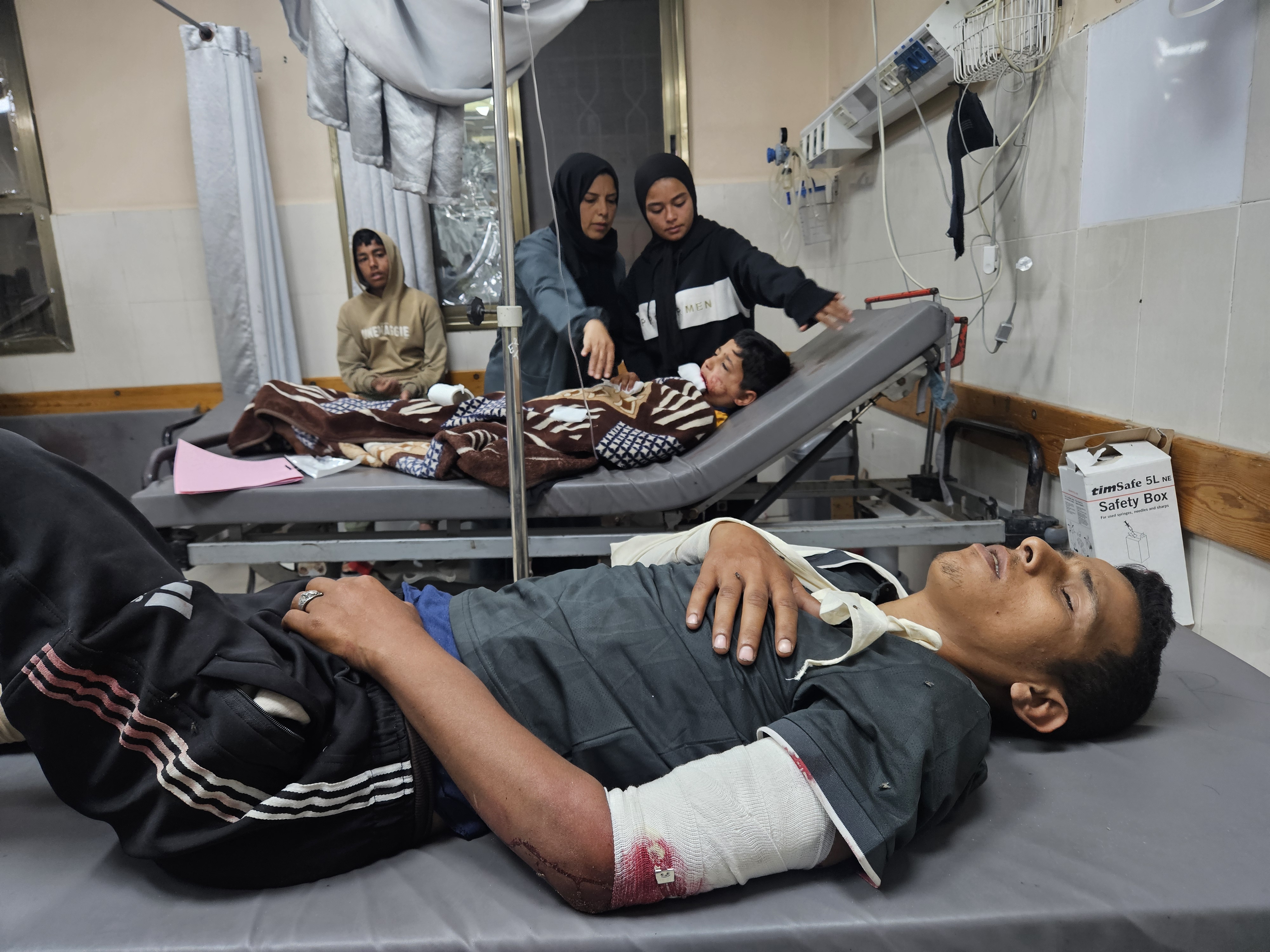 Israeli army targets tents where displaced Palestinians sheltered in Khan Yunis