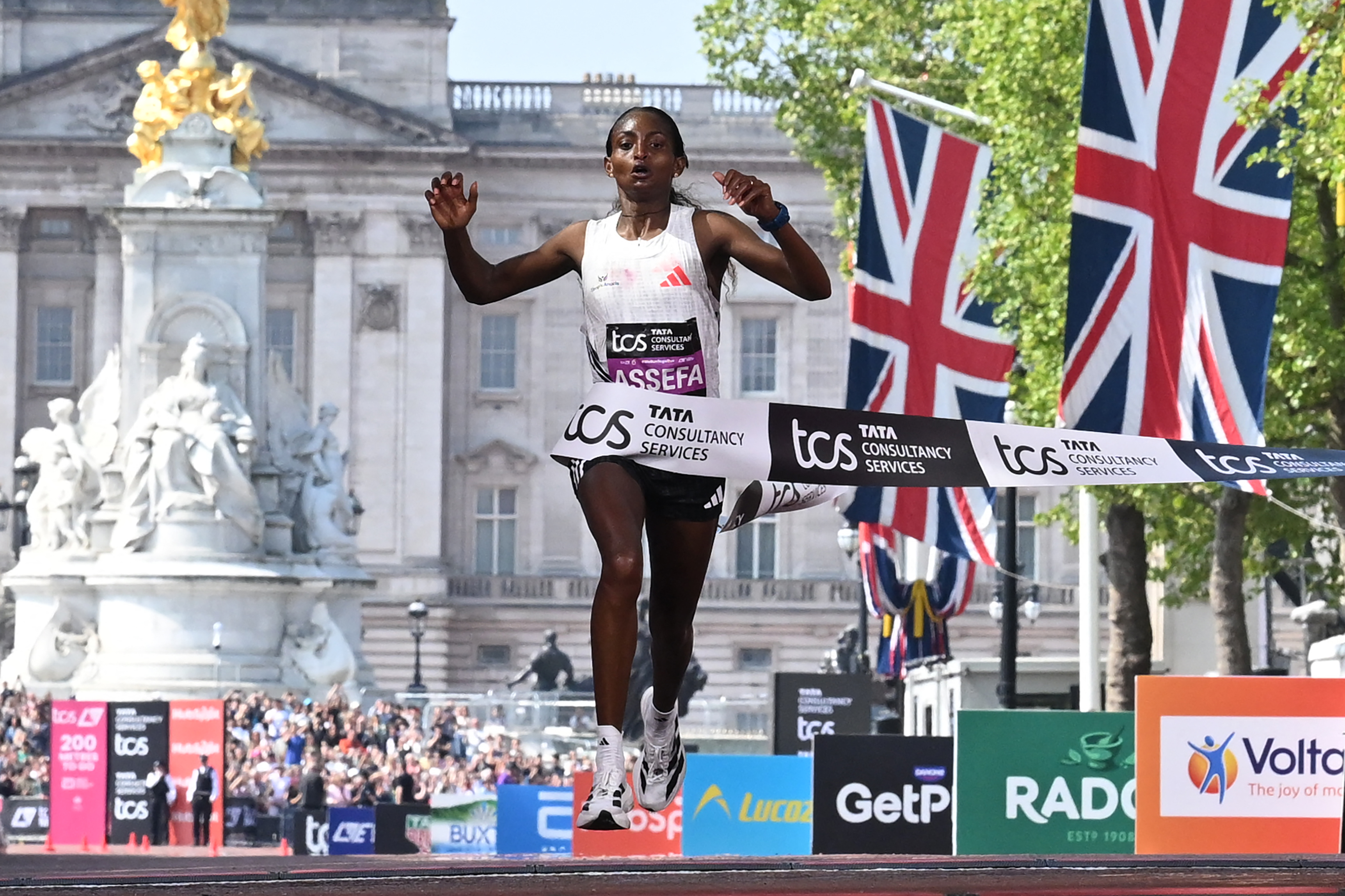 Tigst Assefa in action.