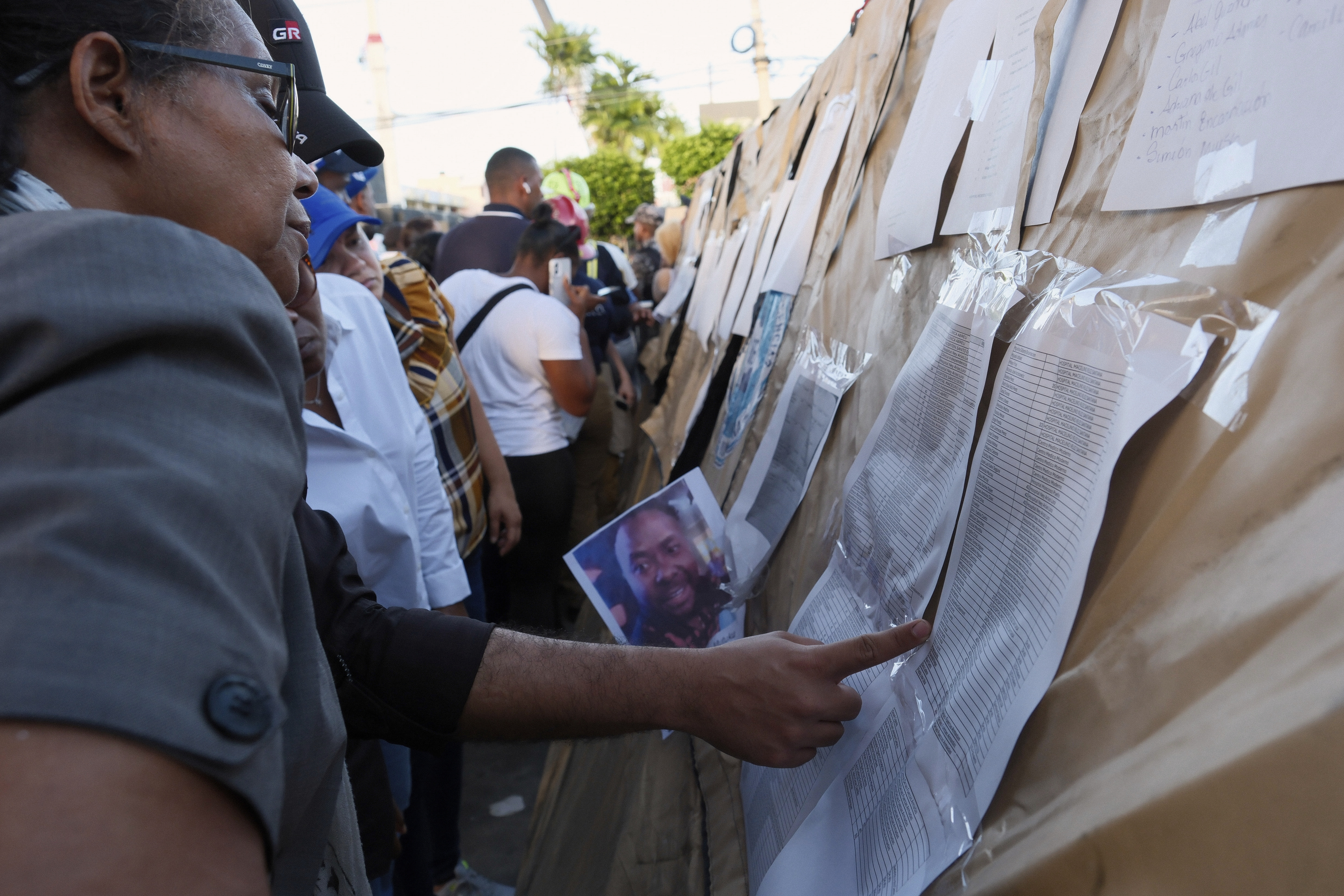 Rescuers race against time after fatal Dominican nightclub disaster