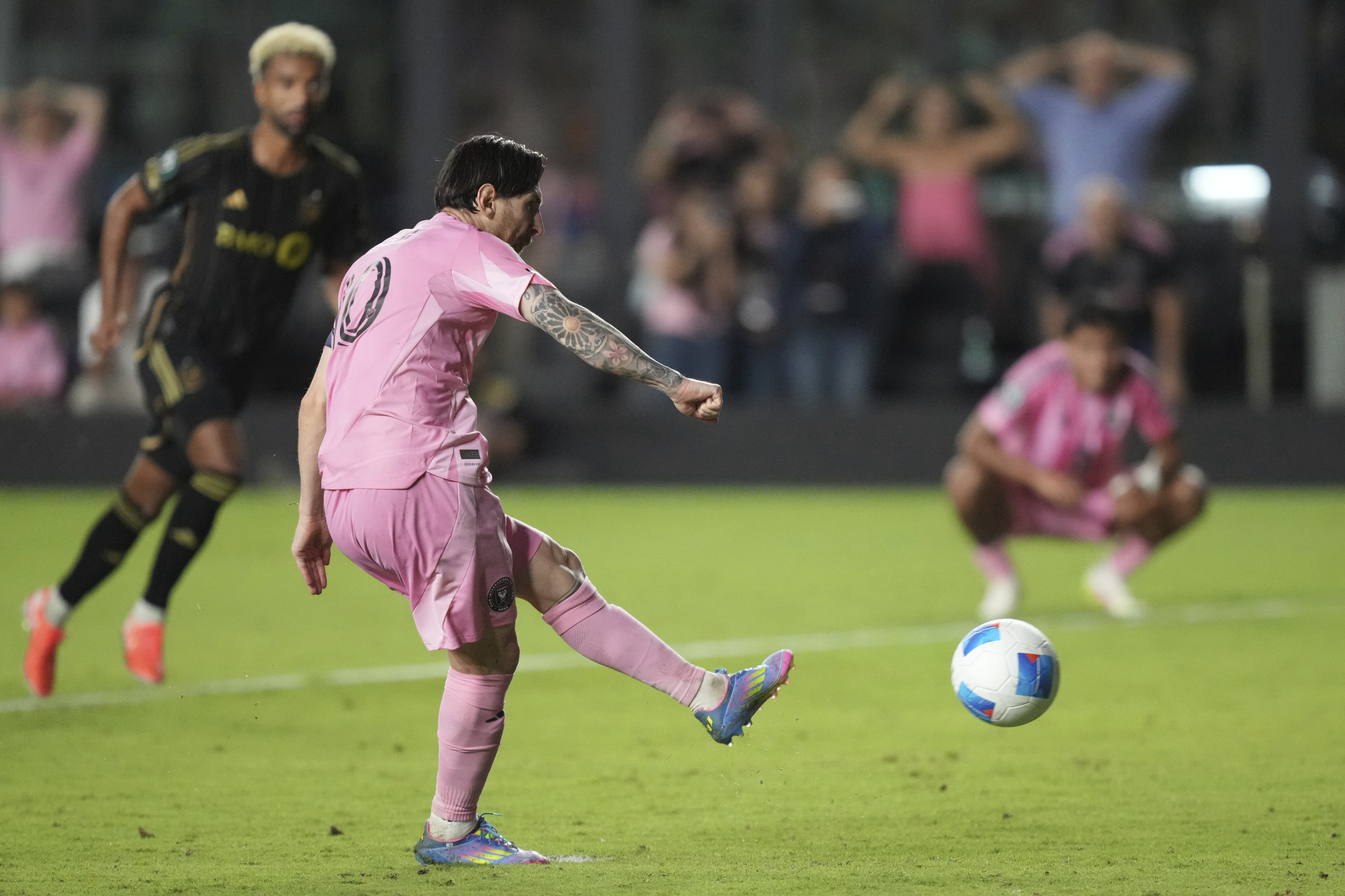 Lionel Messi in action.