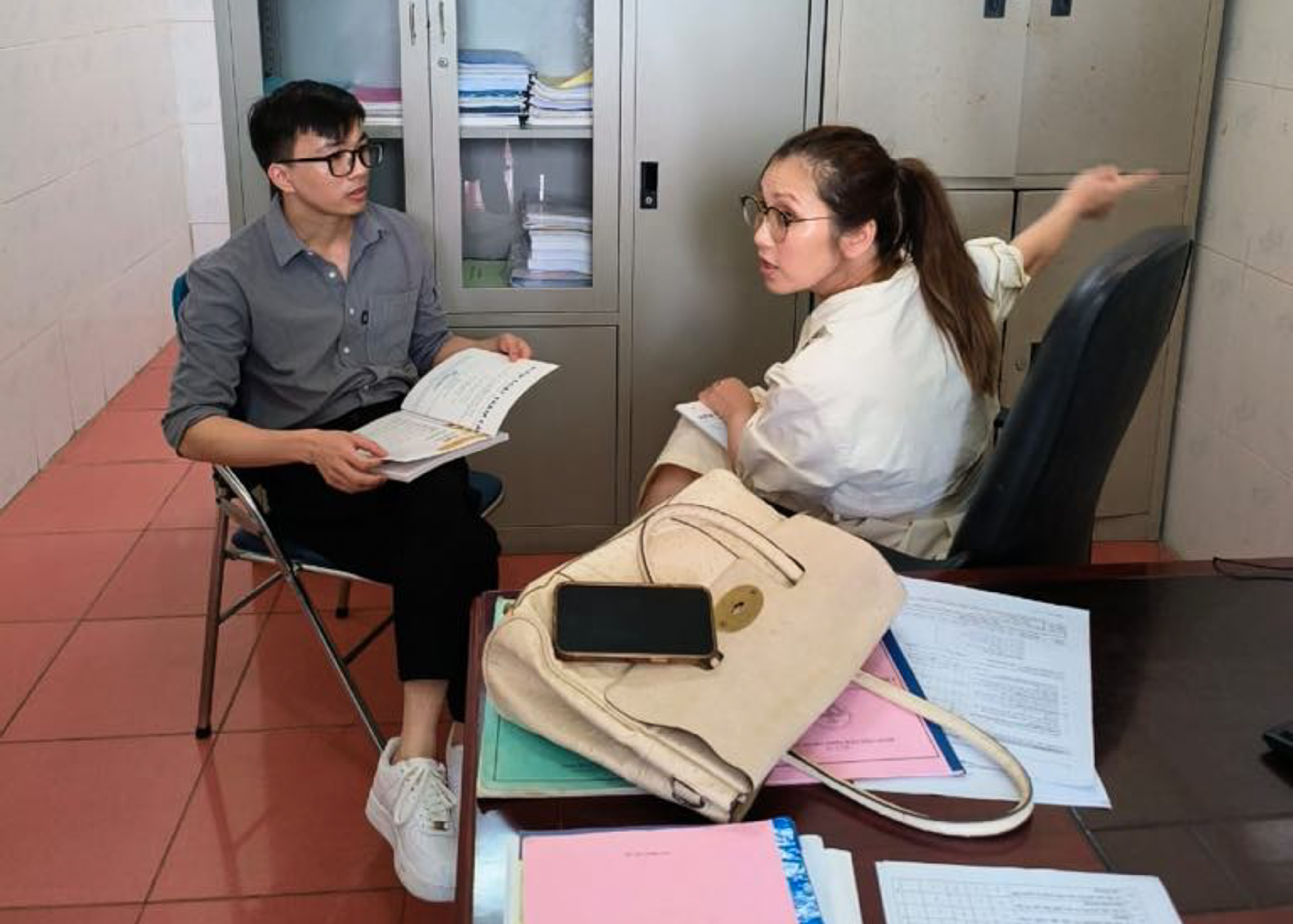 Victoria Ngo (right) during her participation in Project Dep, a collaboration with CUNY Graduate School of Public Health and Health Policy to assess depression care and treatment in primary care clinics in Vietnam. Image courtesy of Victoria Ngo