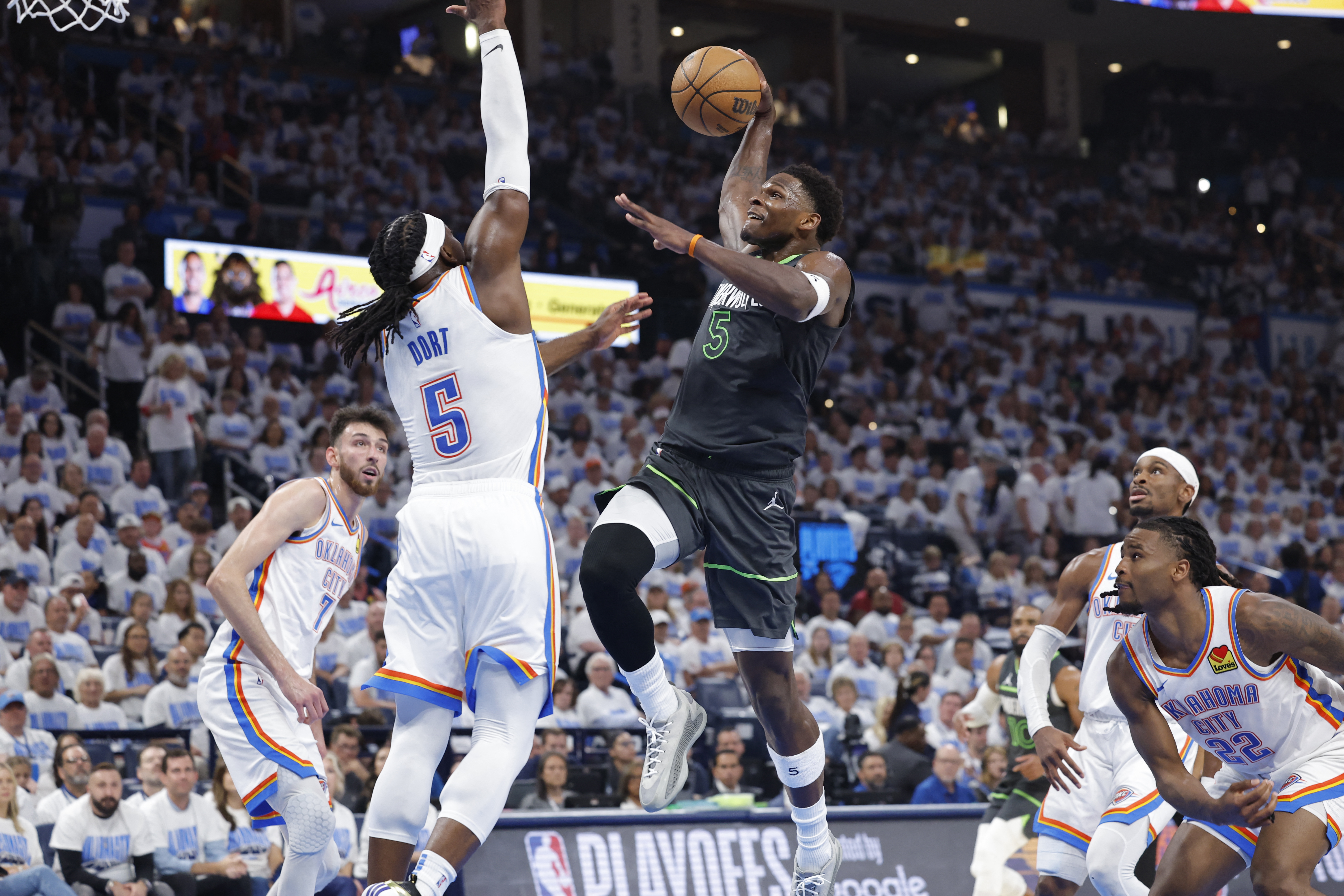 Anthony Edwards in action.