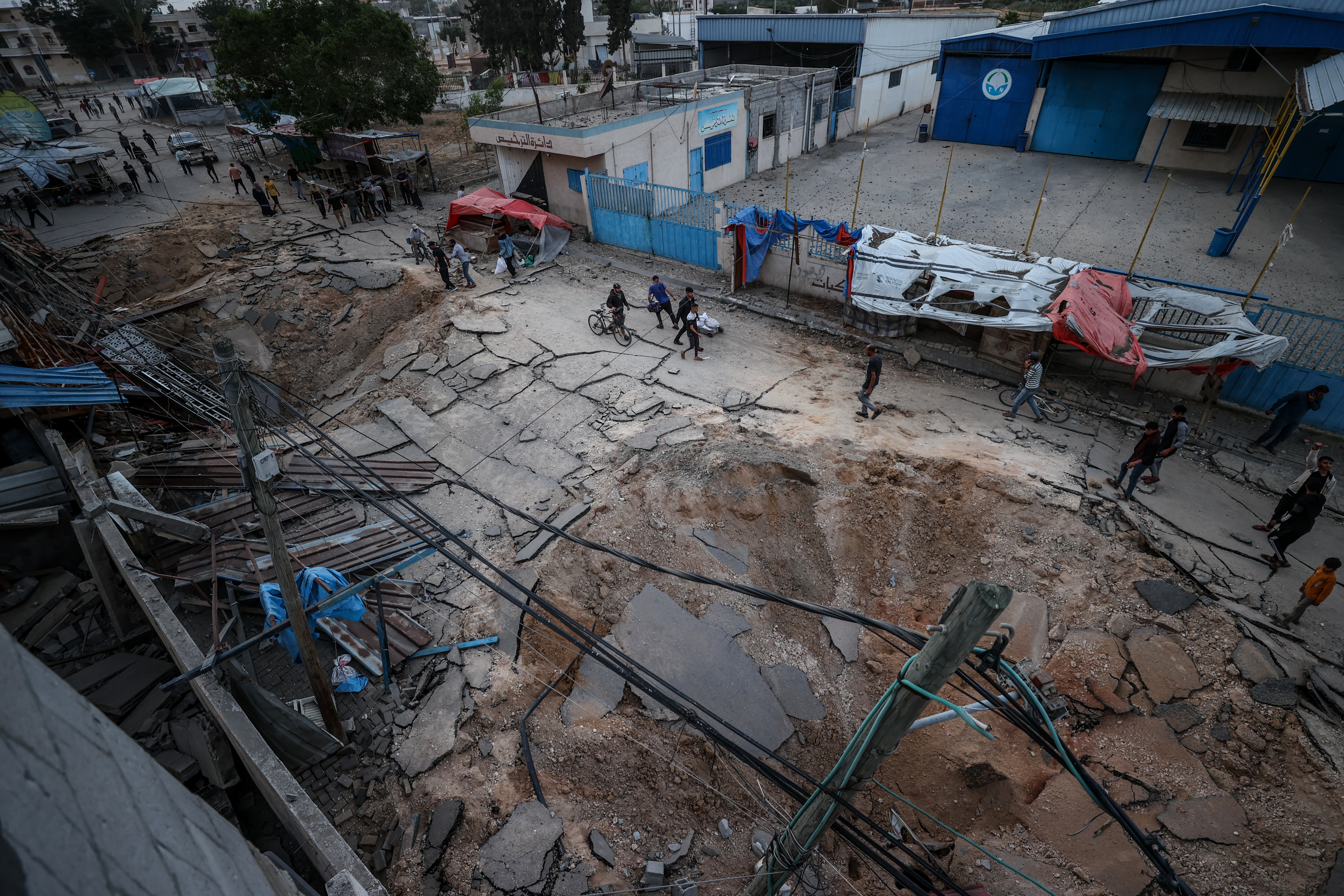 Israeli army attack on the European Hospital in Khan Yunis