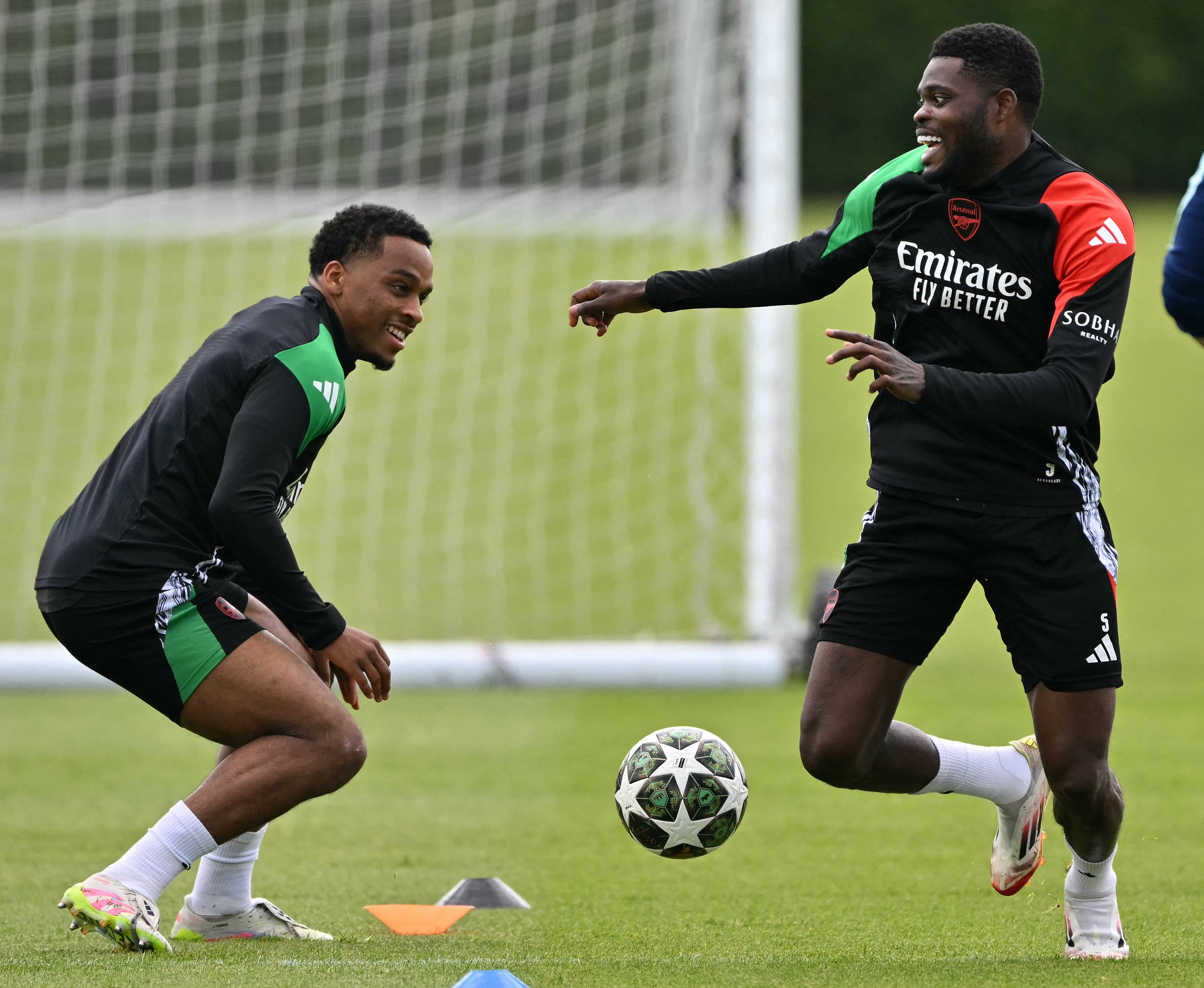 Jurrien Timber and Thomas Partey in action.