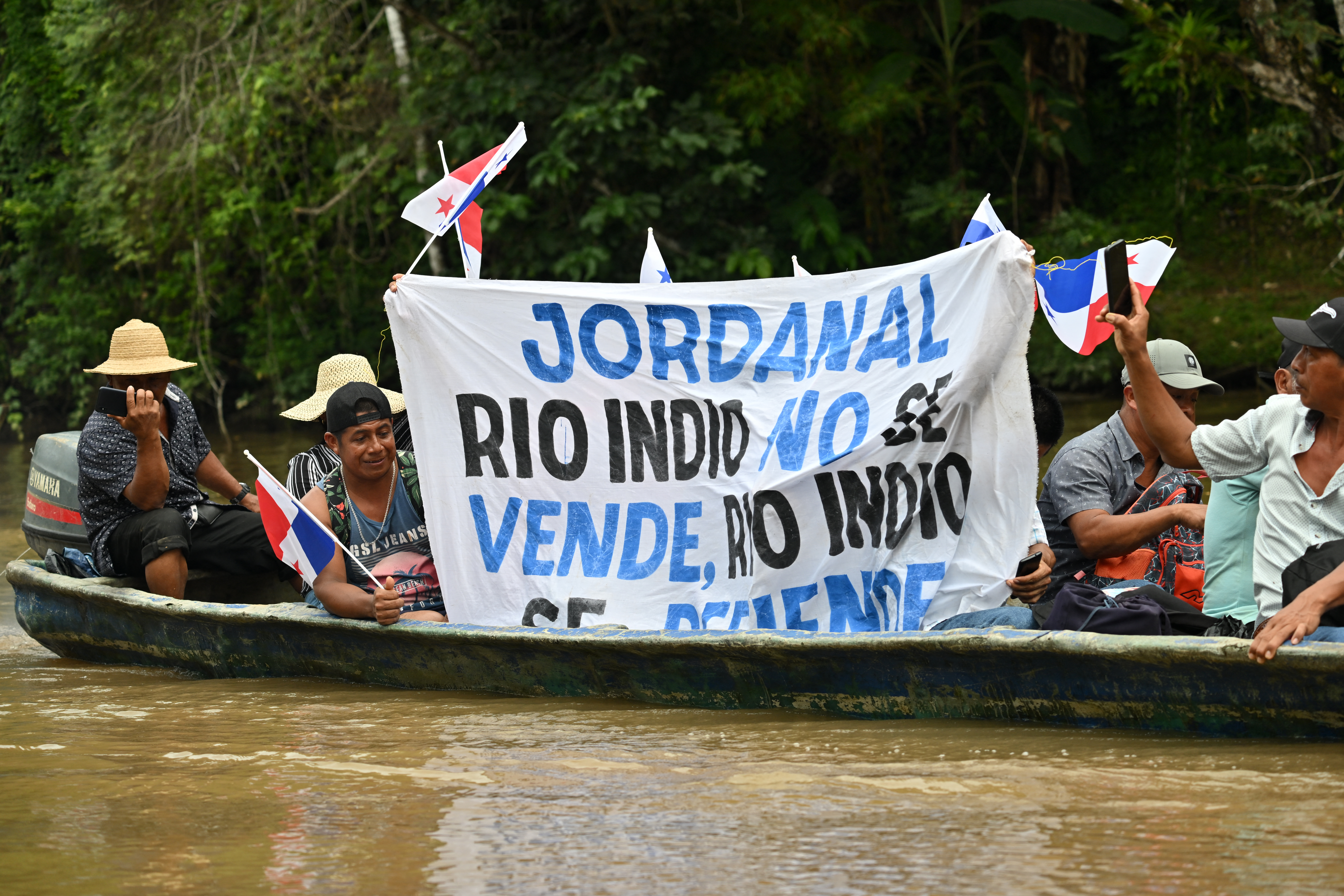Villagers vow to fight new Panama Canal reservoir