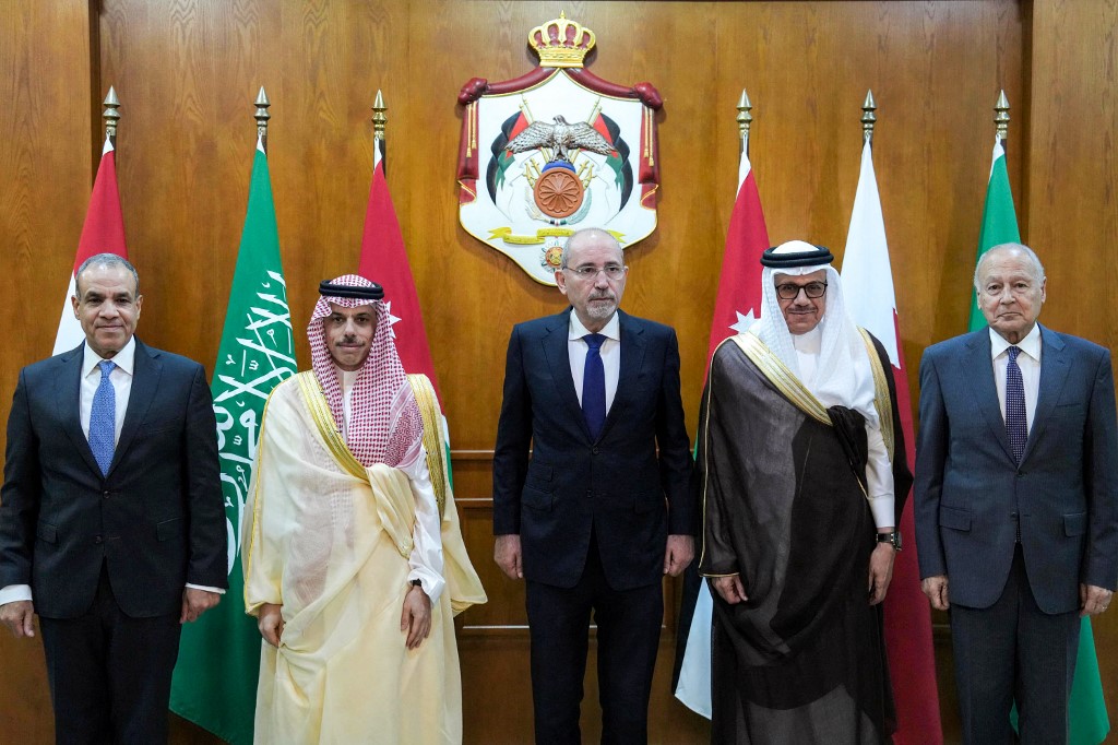 Foreign ministers of Egypt, Saudi Arabia, Jordan, Bahrain and Arab League secretary-general in Amman