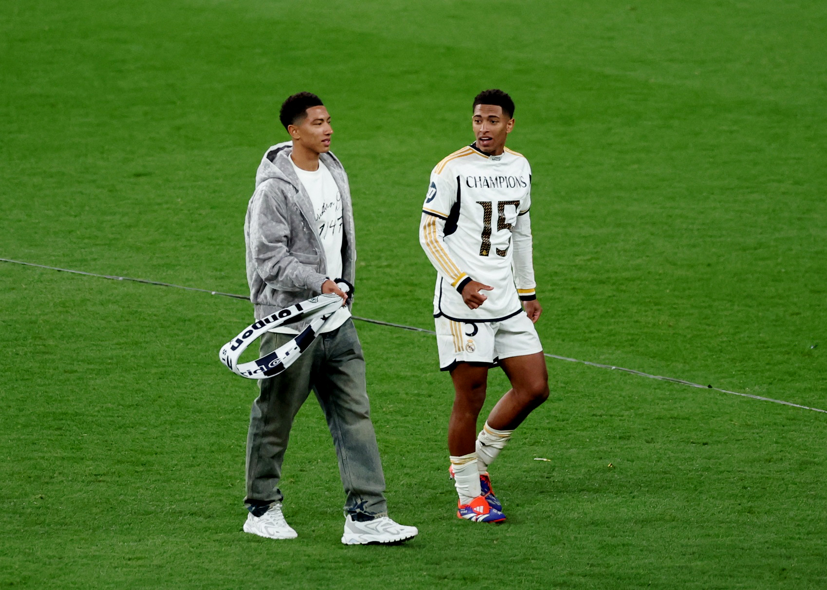 Real Madrid's Jude Bellingham celebrates with his brother Jobe Bellingham after for the formerwon the Champions League in 2024