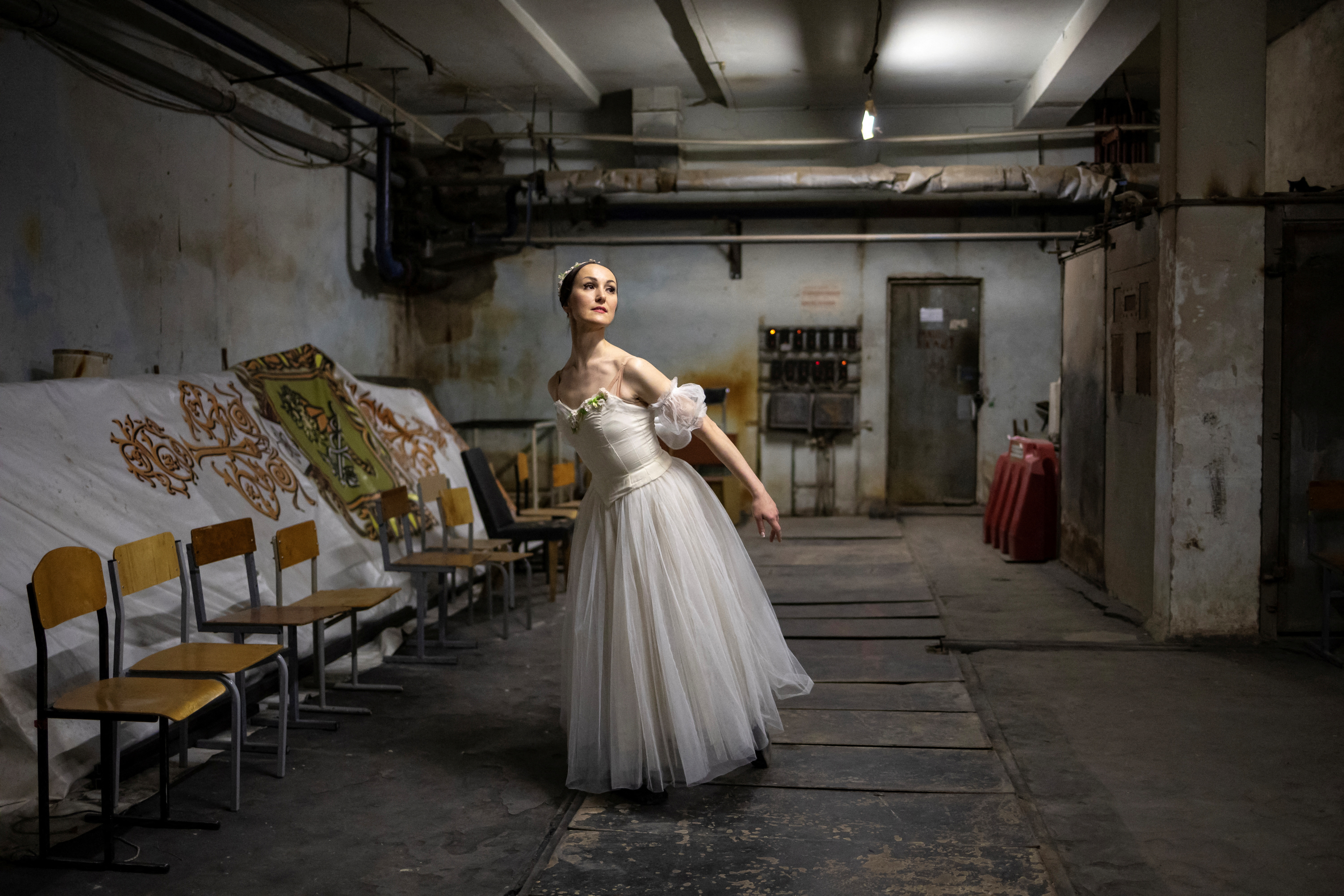 In Ukraine's Kharkiv, ballet offers hope to a war-torn city