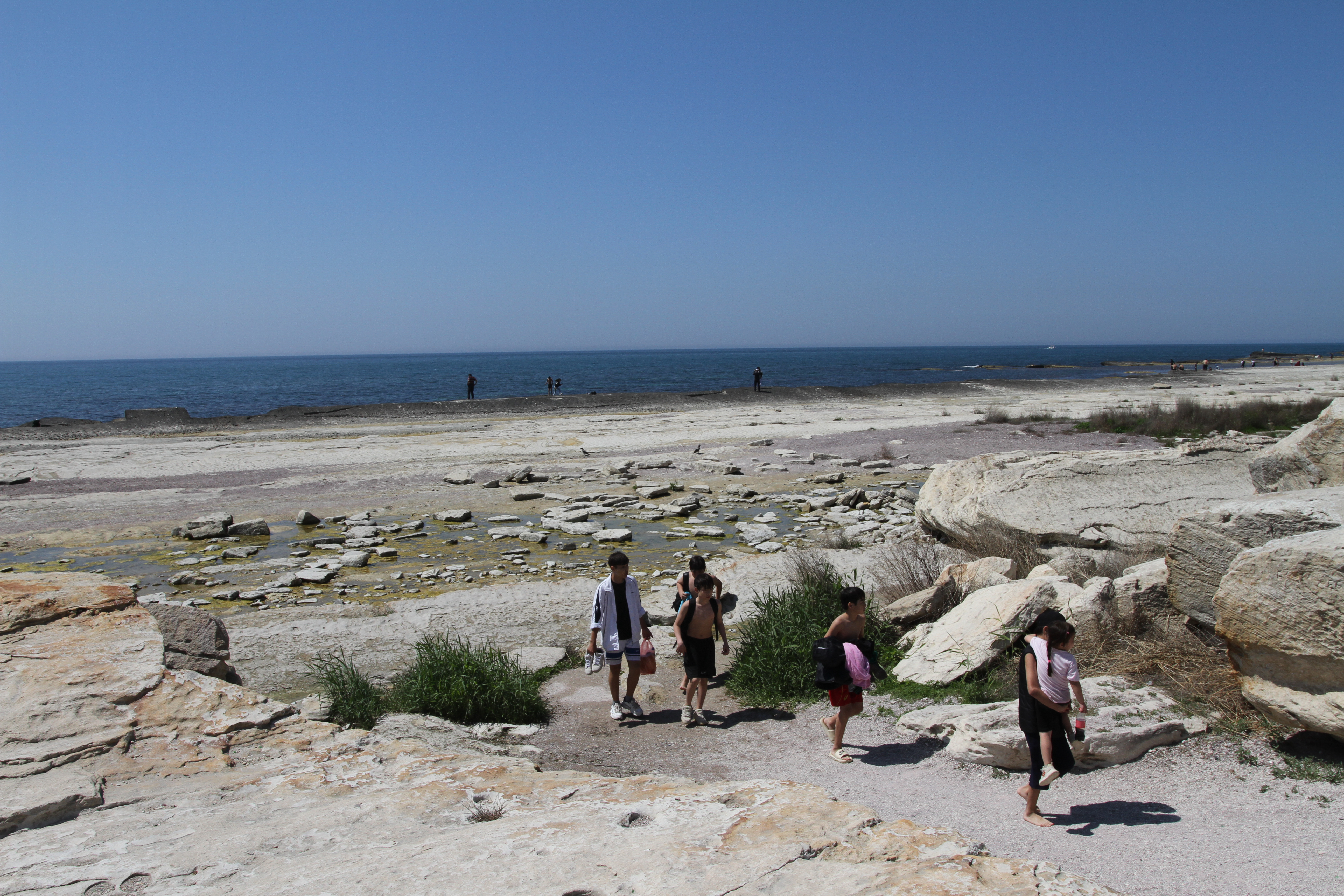In Aktau, the sea has retreated by around 100 metres-1750761472